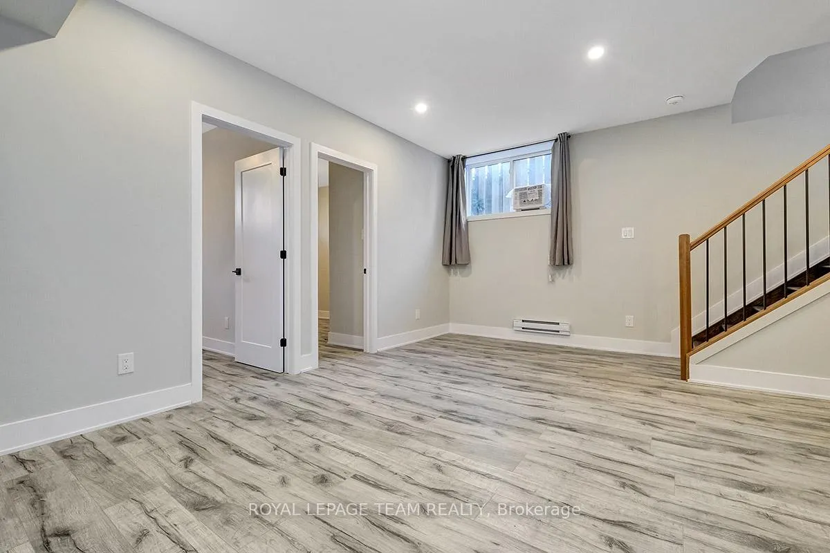 Photo 33 of 1307 Thames Street, Ottawa, Carlington — HOMEH