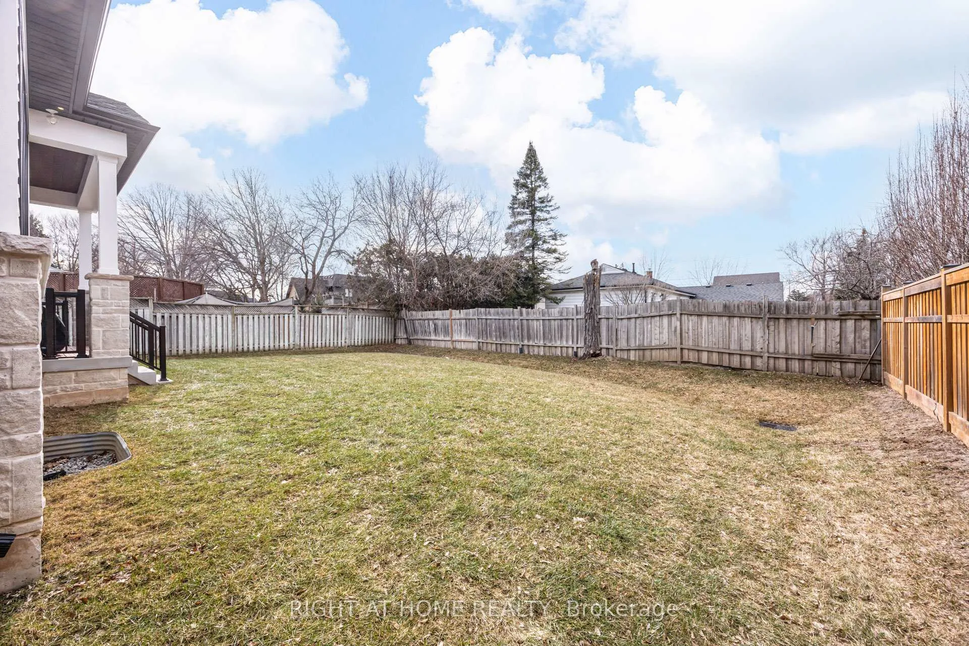 Photo 36 of 206 Elmwood Crescent, Milton, Old Milton — HOMEH
