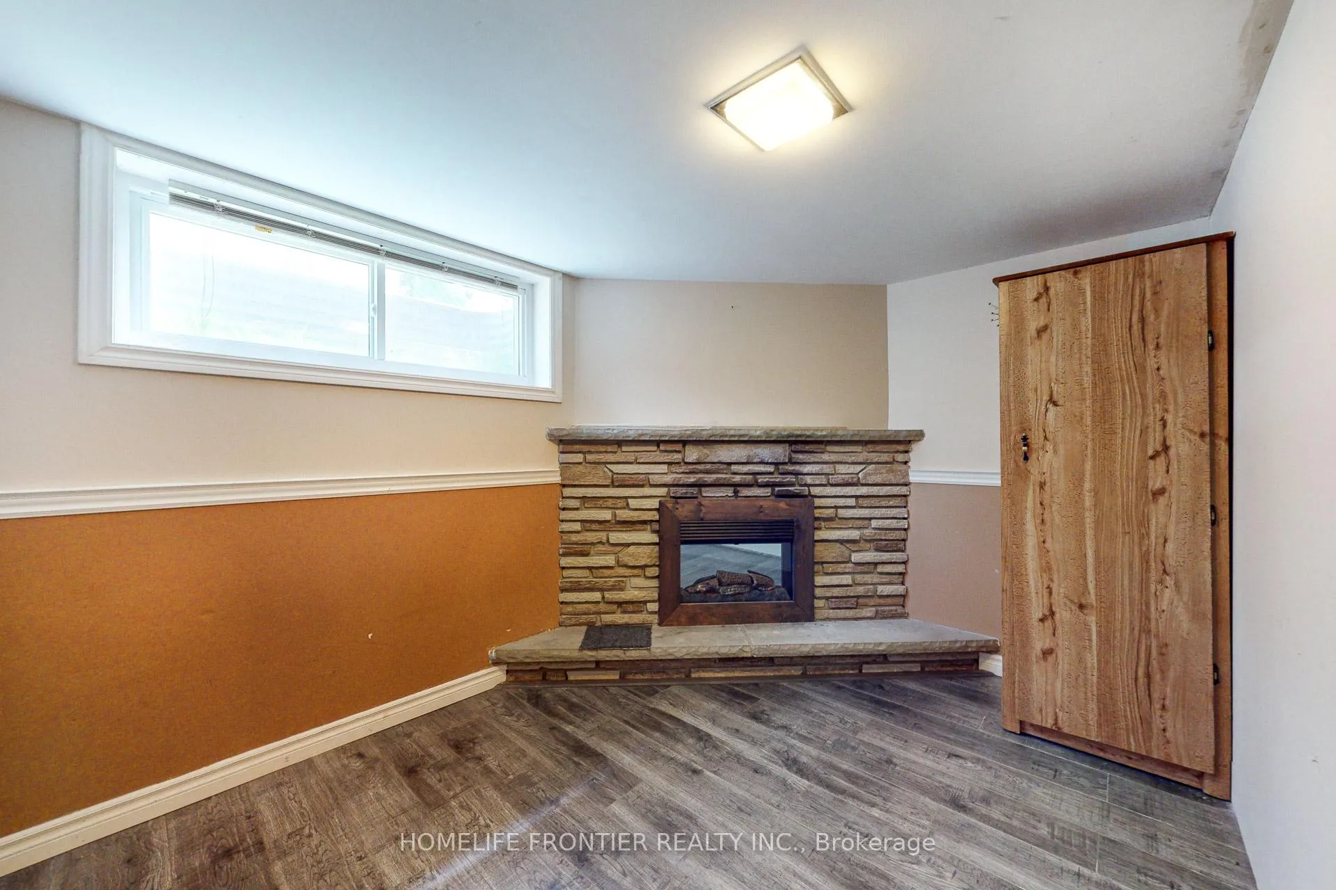 Photo 13 of 267 Grove Street E, Barrie, Wellington — HOMEH