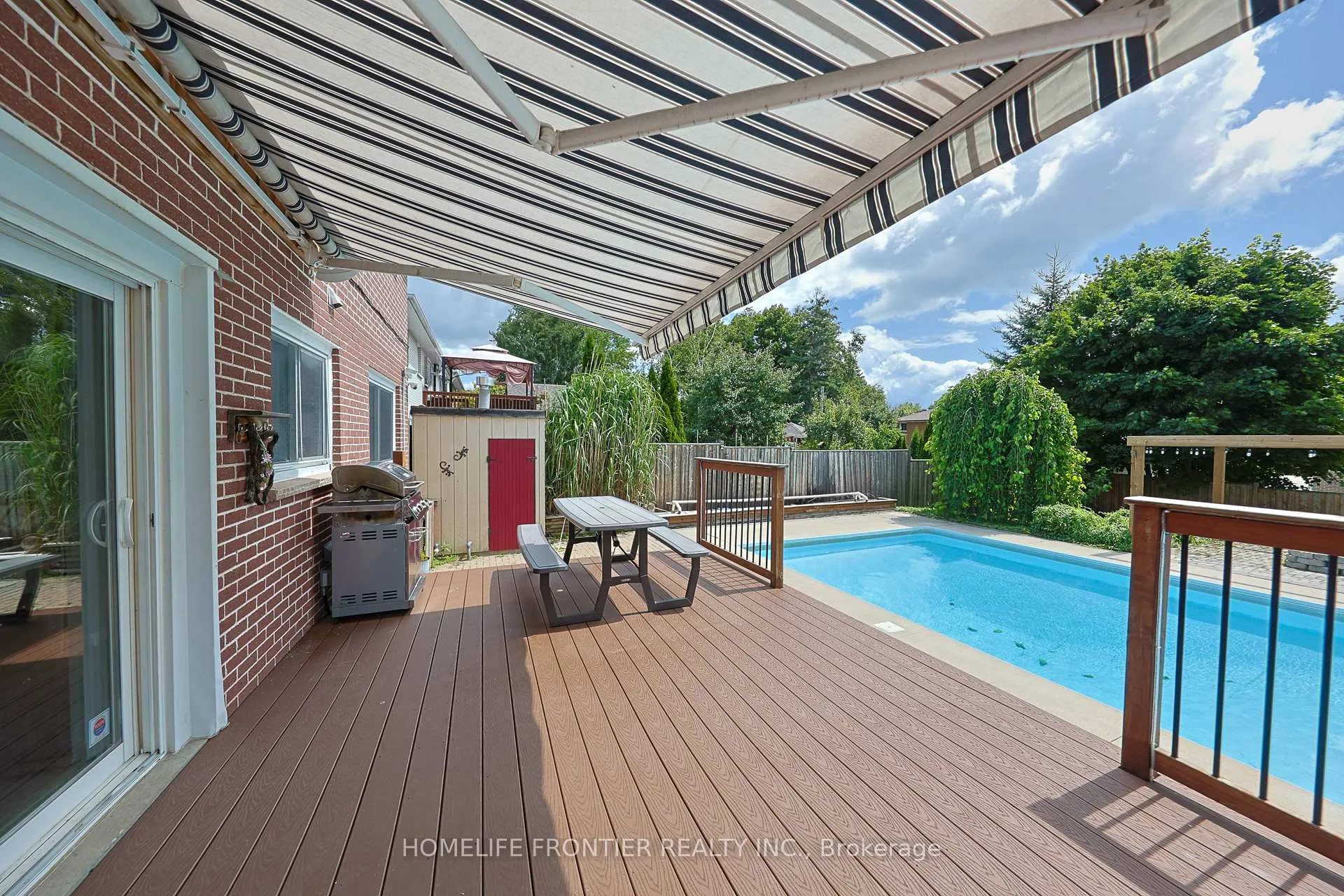 Photo 15 of 267 Grove Street E, Barrie, Wellington — HOMEH