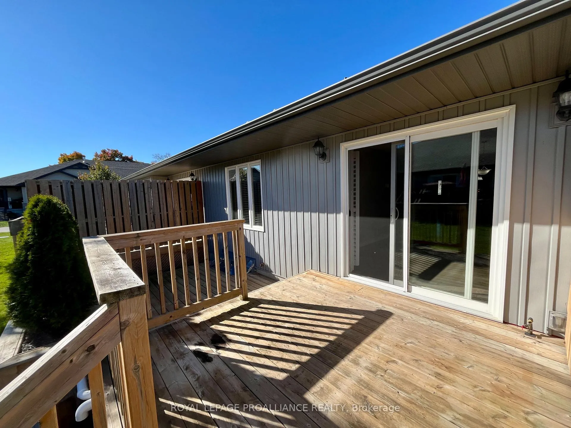 Photo 19 of 71 Dorchester Drive, Prince Edward County, Wellington — HOMEH