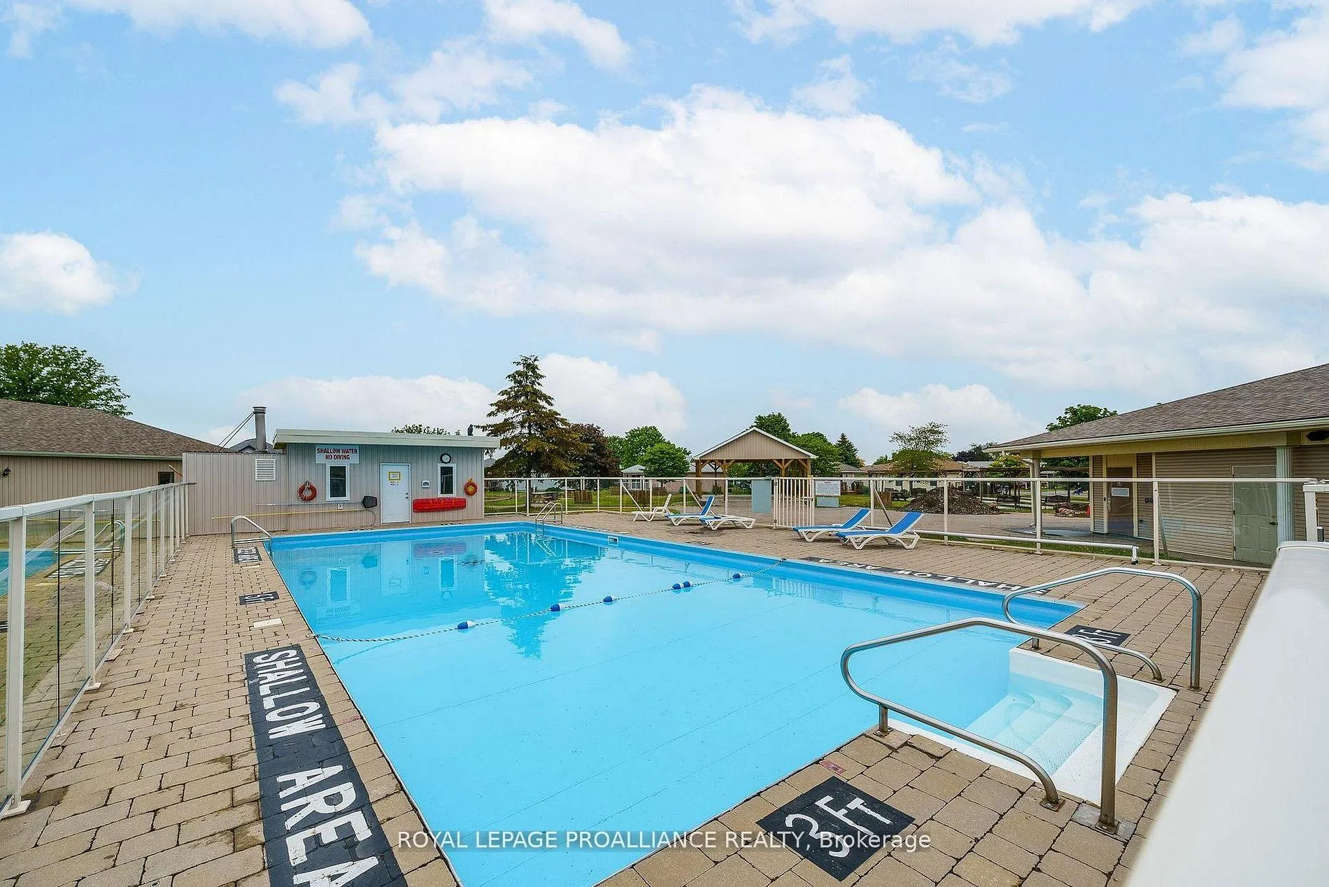 Photo 26 of 71 Dorchester Drive, Prince Edward County, Wellington — HOMEH