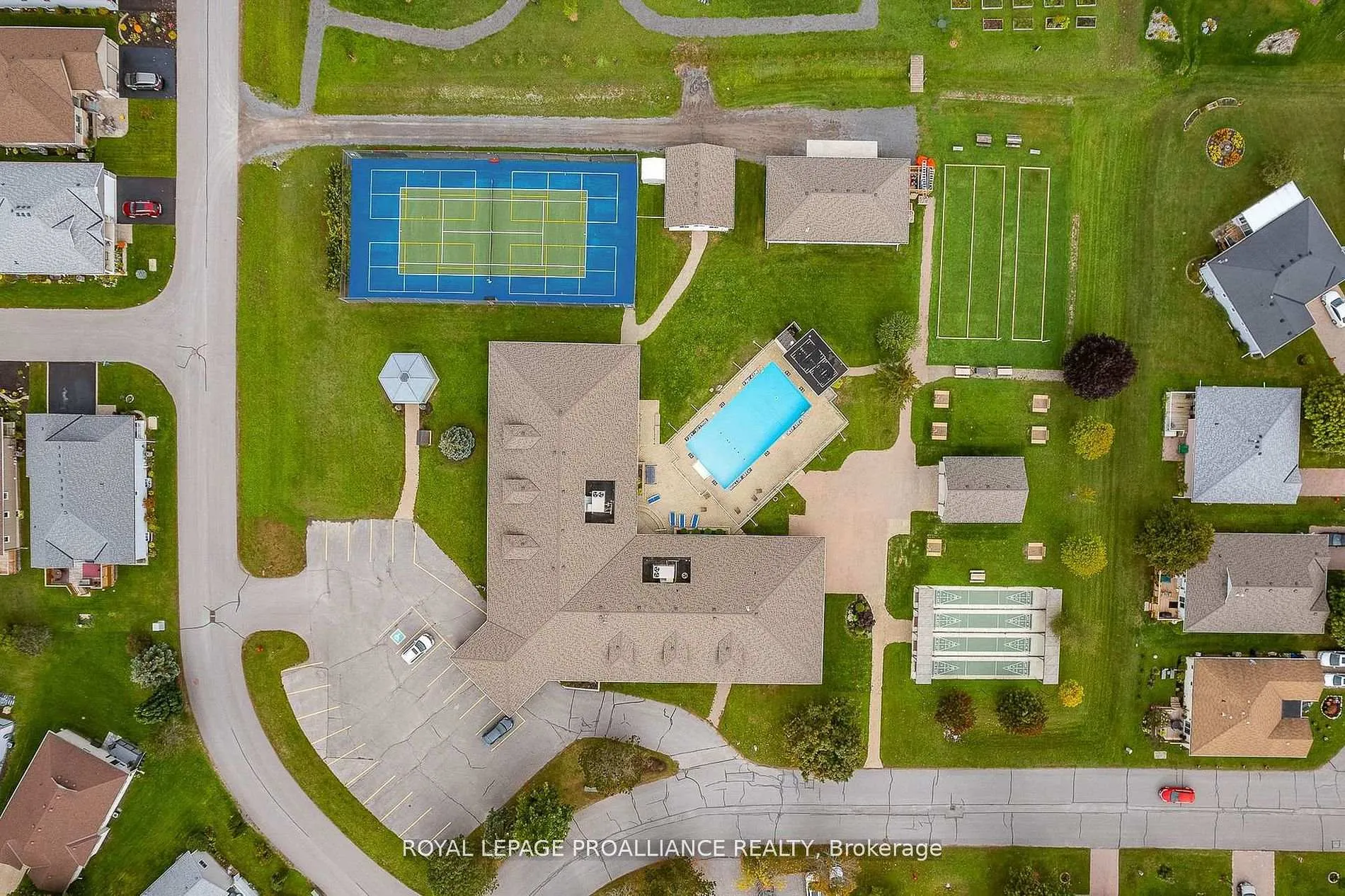 Photo 28 of 71 Dorchester Drive, Prince Edward County, Wellington — HOMEH