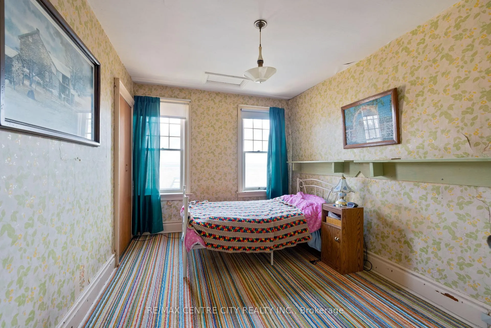 Photo 16 of 14 James Street, Strathroy-Caradoc, NW — HOMEH