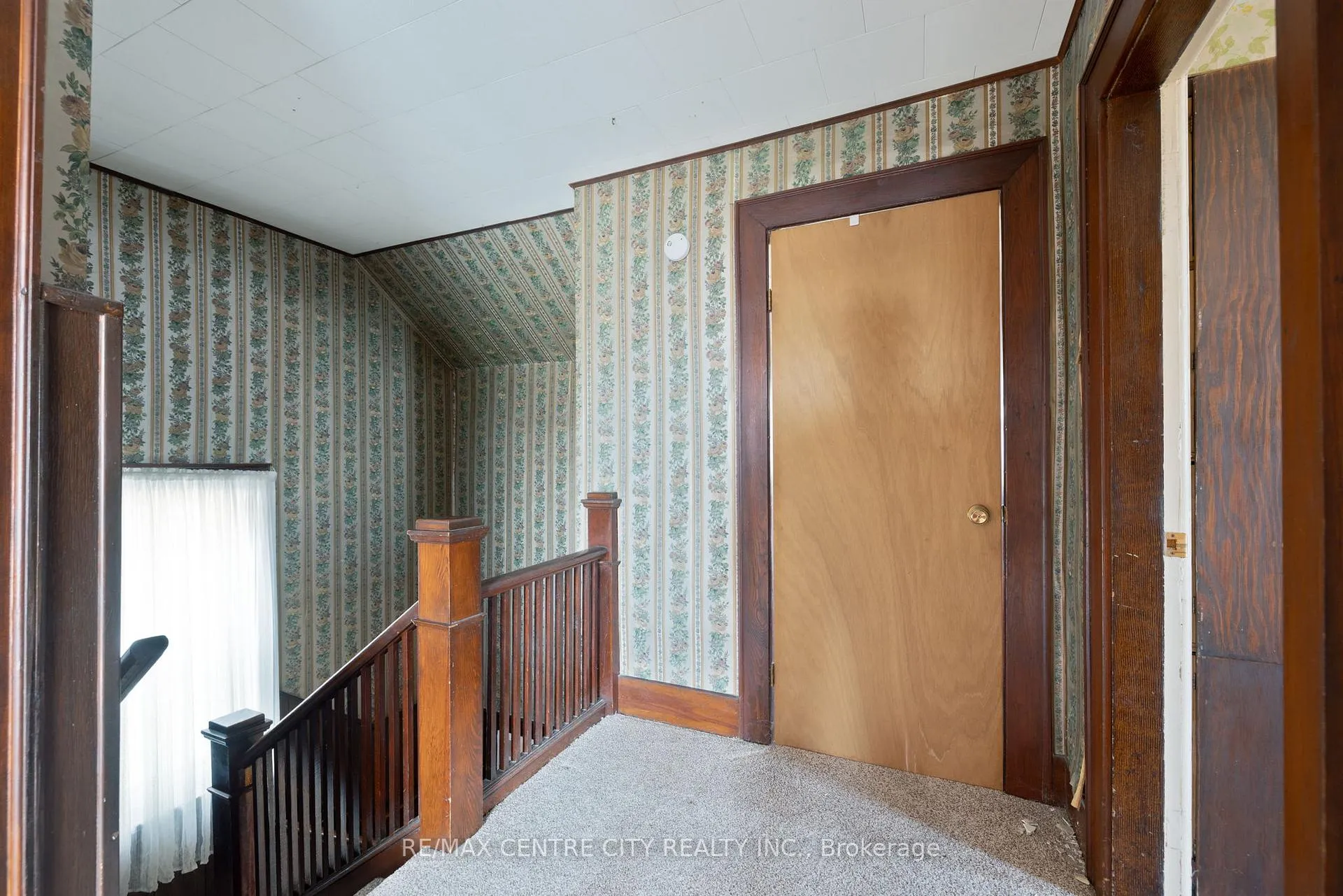 Photo 20 of 14 James Street, Strathroy-Caradoc, NW — HOMEH