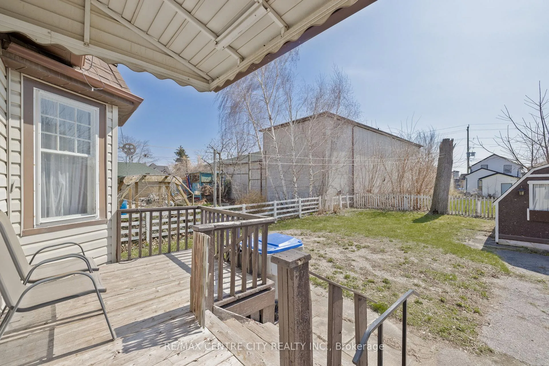Photo 29 of 14 James Street, Strathroy-Caradoc, NW — HOMEH