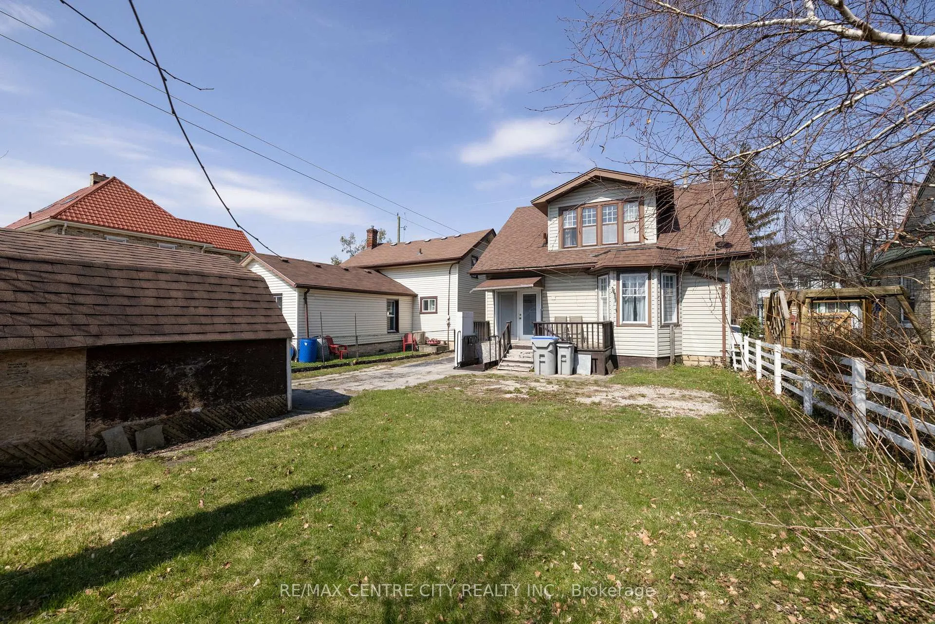 Photo 31 of 14 James Street, Strathroy-Caradoc, NW — HOMEH