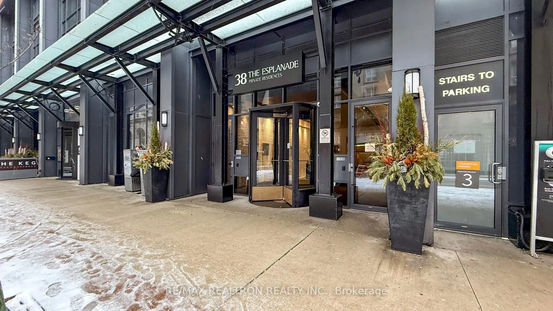 Photo 4 of Unit 709, 38 The Esplanade, Toronto, Waterfront Communities — HOMEH