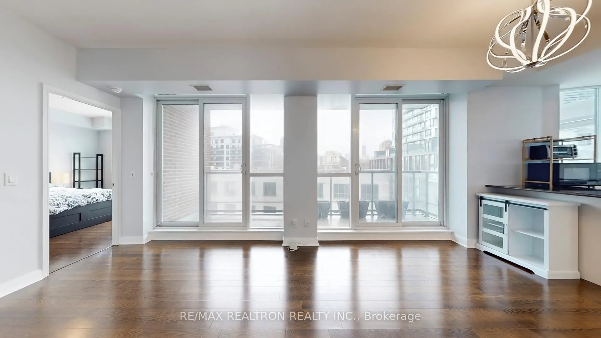 Photo 9 of Unit 709, 38 The Esplanade, Toronto, Waterfront Communities — HOMEH