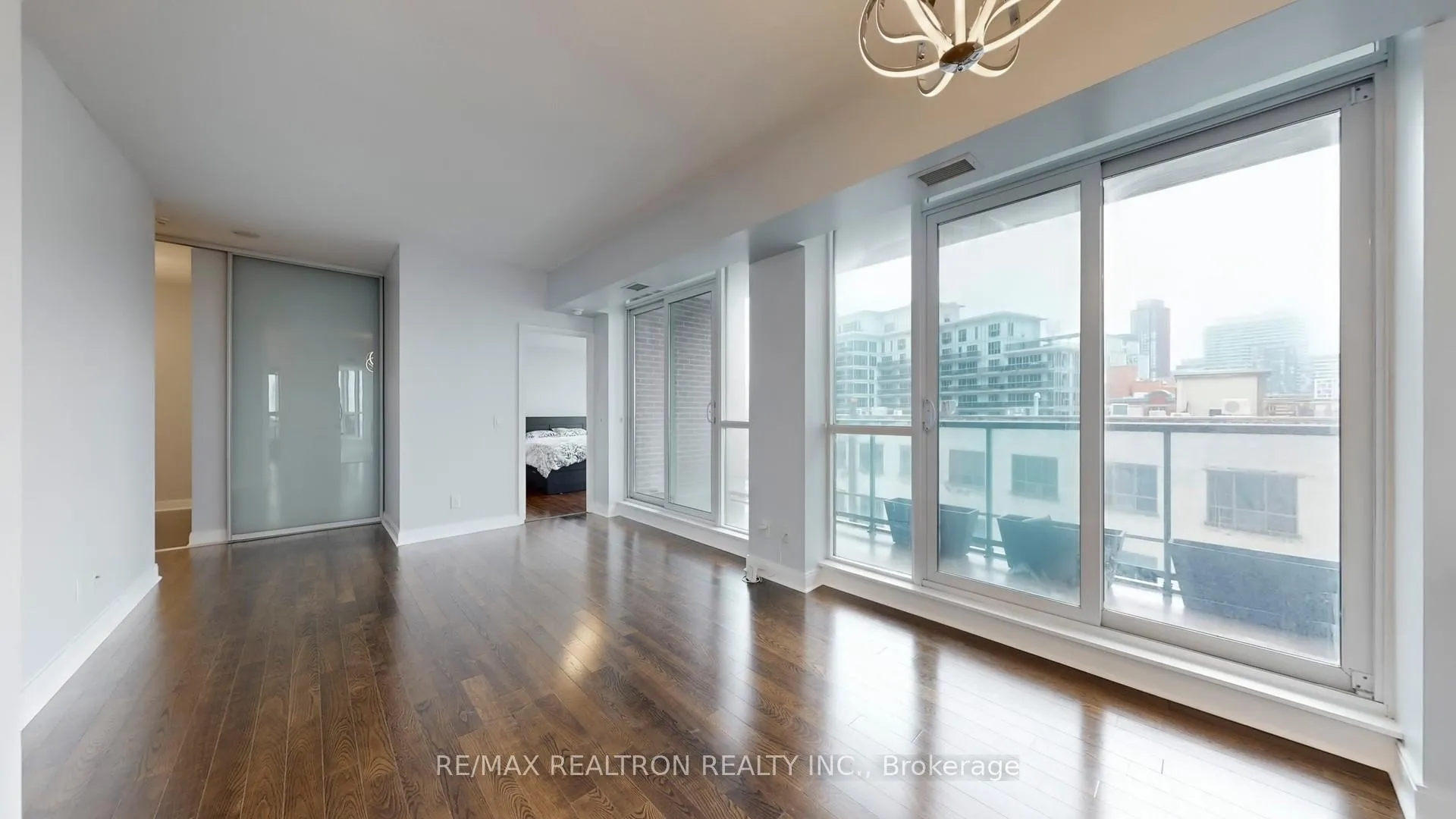 Photo 10 of Unit 709, 38 The Esplanade, Toronto, Waterfront Communities — HOMEH