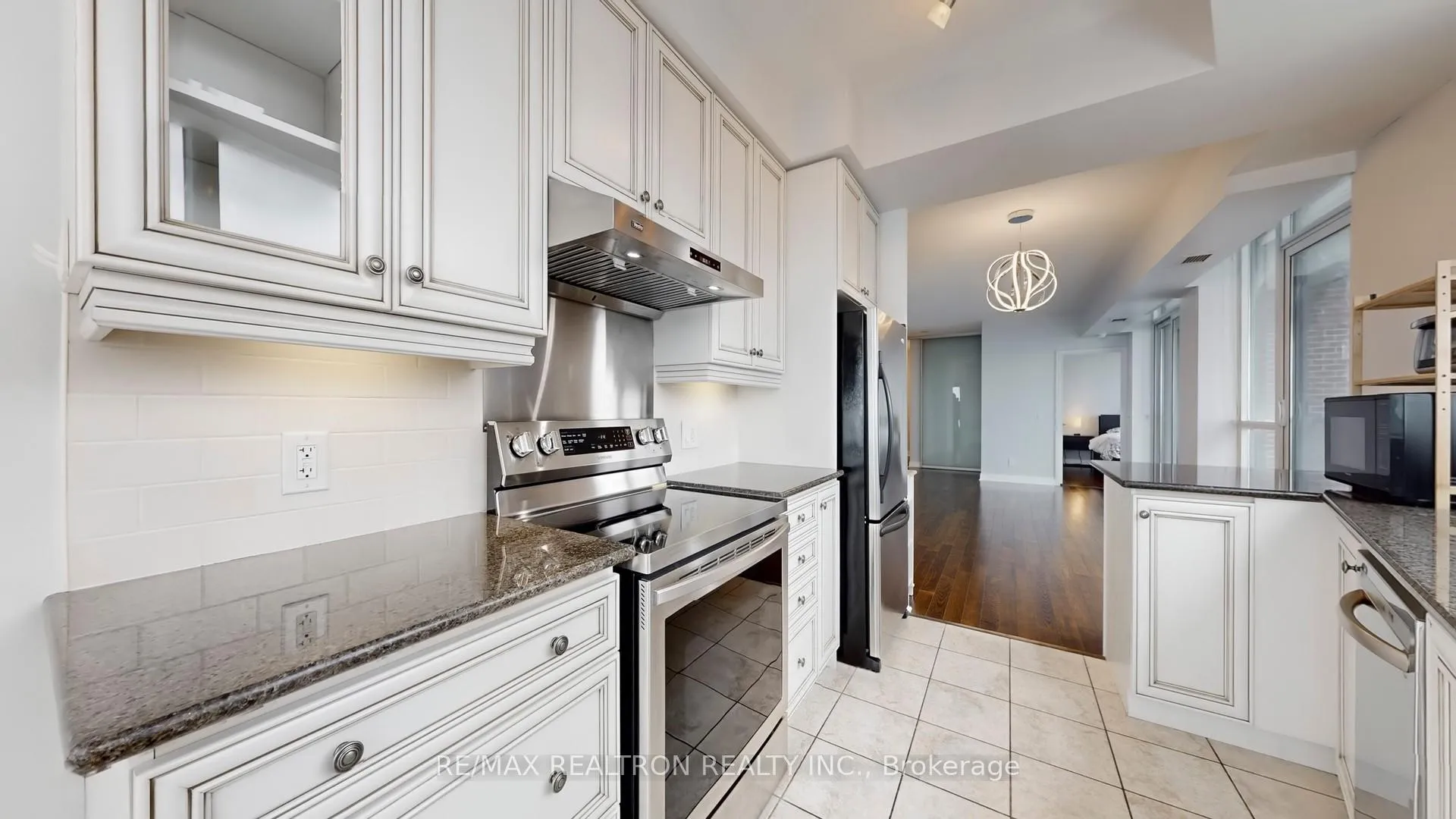 Photo 14 of Unit 709, 38 The Esplanade, Toronto, Waterfront Communities — HOMEH