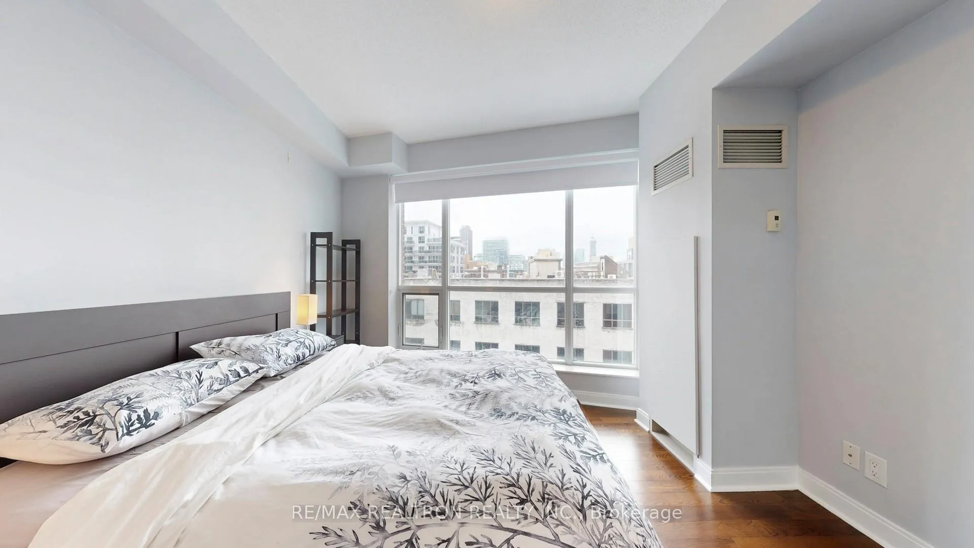 Photo 19 of Unit 709, 38 The Esplanade, Toronto, Waterfront Communities — HOMEH