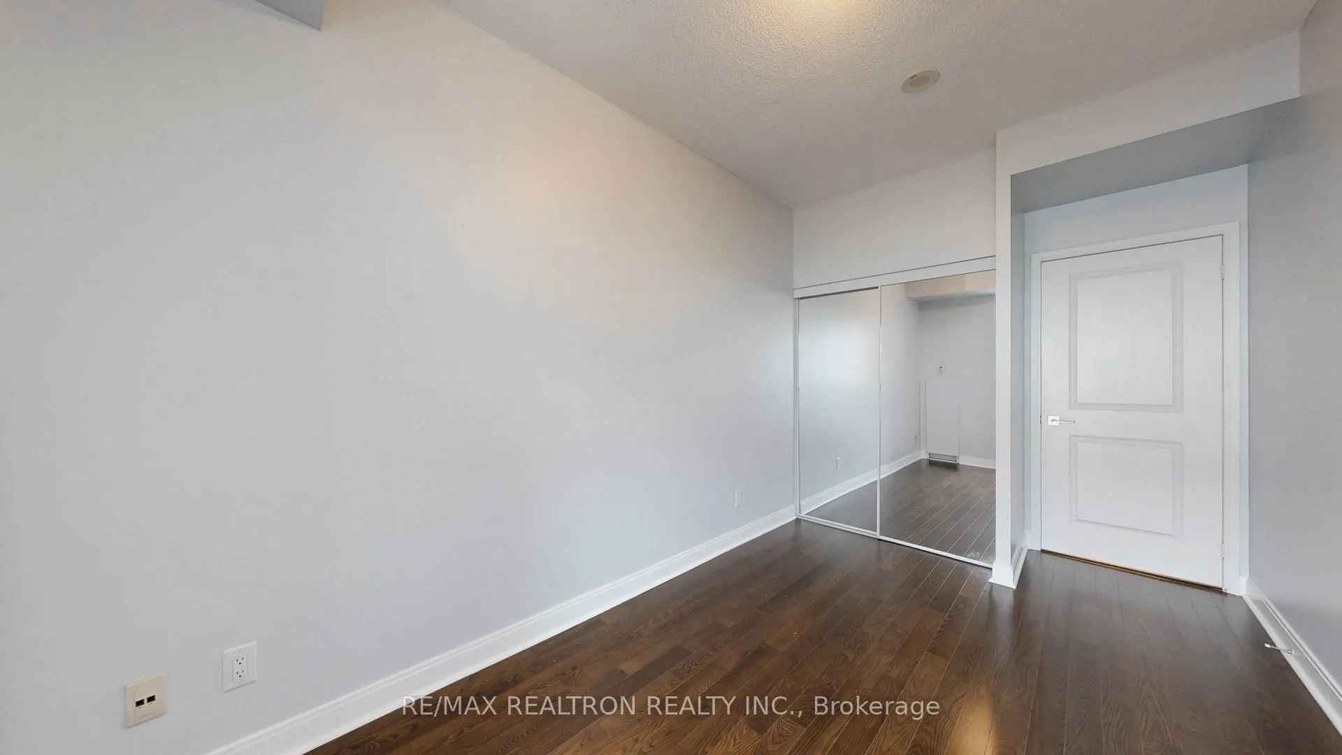 Photo 24 of Unit 709, 38 The Esplanade, Toronto, Waterfront Communities — HOMEH