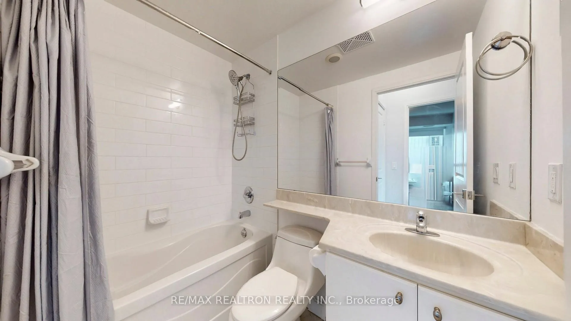 Photo 27 of Unit 709, 38 The Esplanade, Toronto, Waterfront Communities — HOMEH