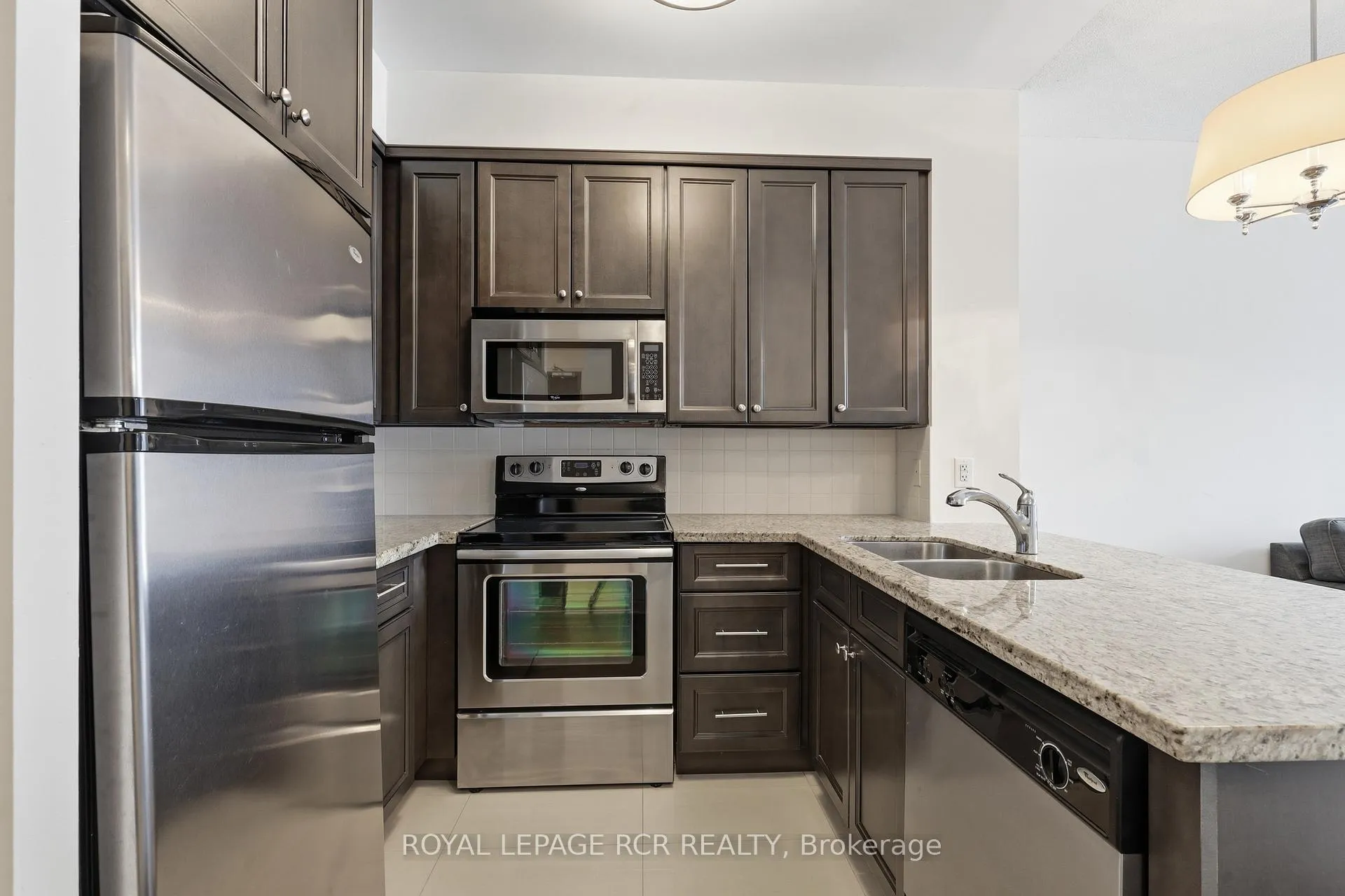 Photo 3 of Unit 109, 30 North Park Road, Vaughan, Beverley Glen — HOMEH
