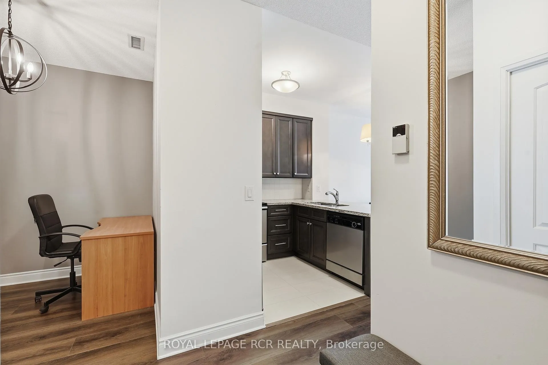 Photo 6 of Unit 109, 30 North Park Road, Vaughan, Beverley Glen — HOMEH