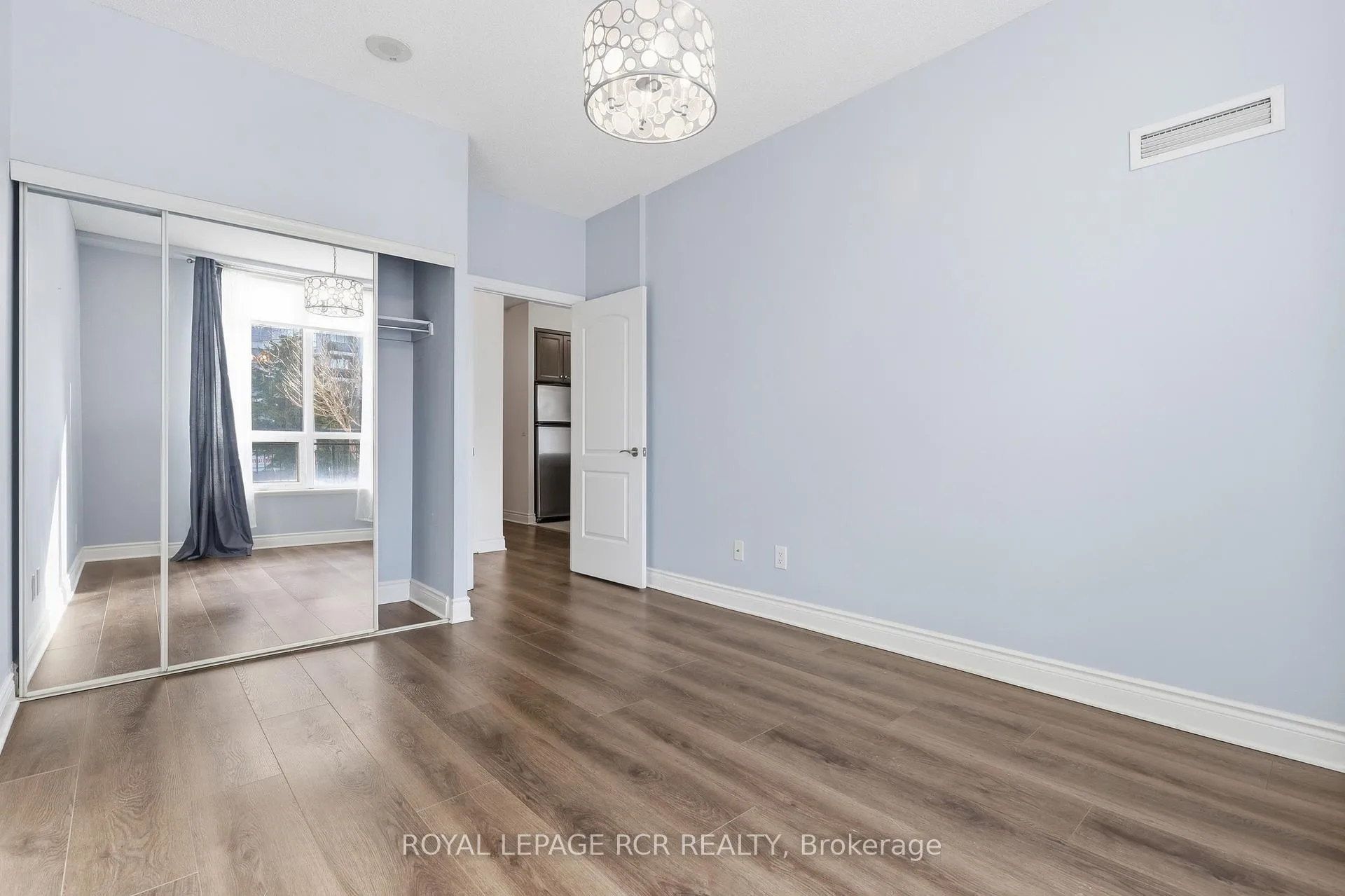 Photo 11 of Unit 109, 30 North Park Road, Vaughan, Beverley Glen — HOMEH