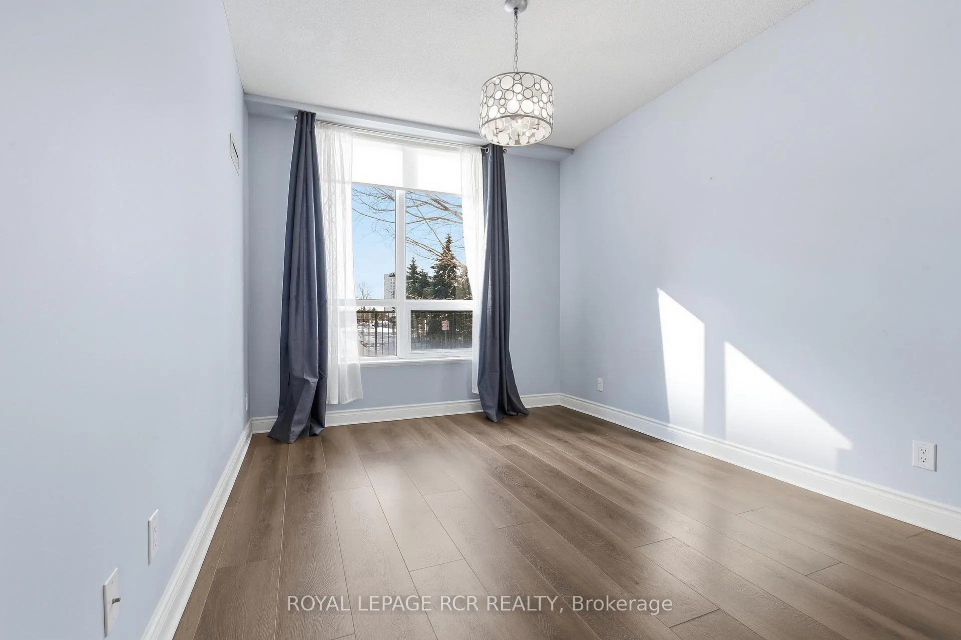 Photo 12 of Unit 109, 30 North Park Road, Vaughan, Beverley Glen — HOMEH