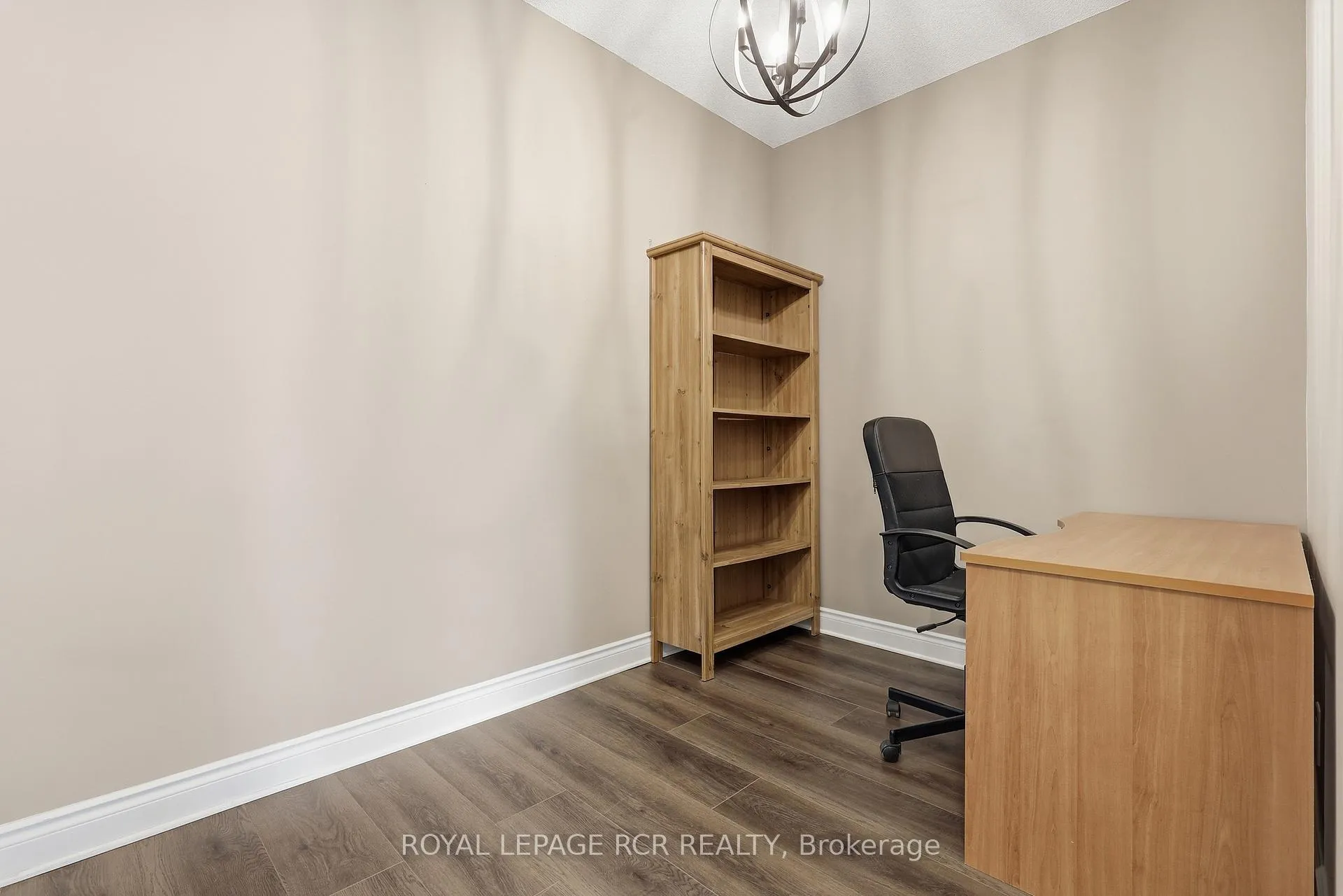 Photo 13 of Unit 109, 30 North Park Road, Vaughan, Beverley Glen — HOMEH