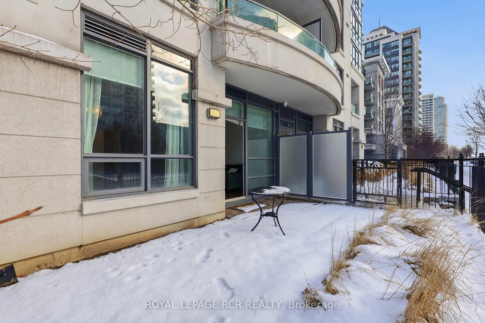 Photo 19 of Unit 109, 30 North Park Road, Vaughan, Beverley Glen — HOMEH