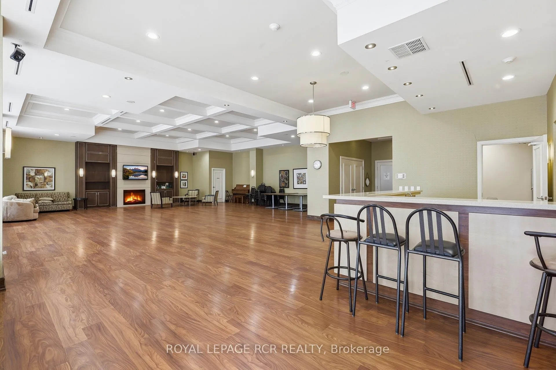 Photo 23 of Unit 109, 30 North Park Road, Vaughan, Beverley Glen — HOMEH
