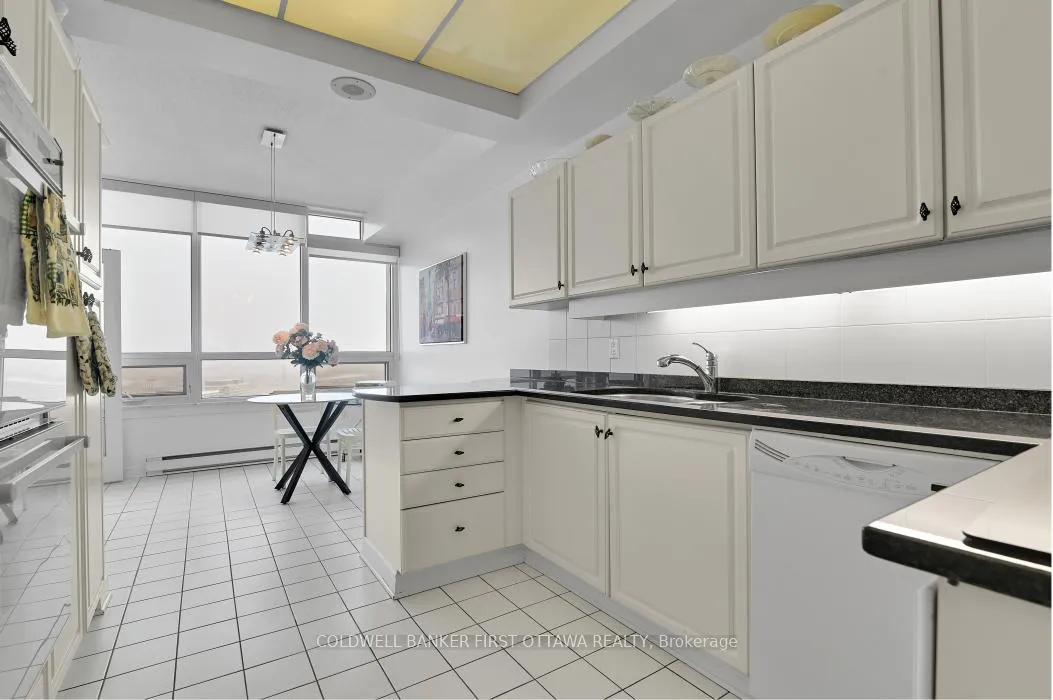 Photo 13 of Unit 2702, 1480 Riverside Drive, Ottawa, Riverview Park — HOMEH