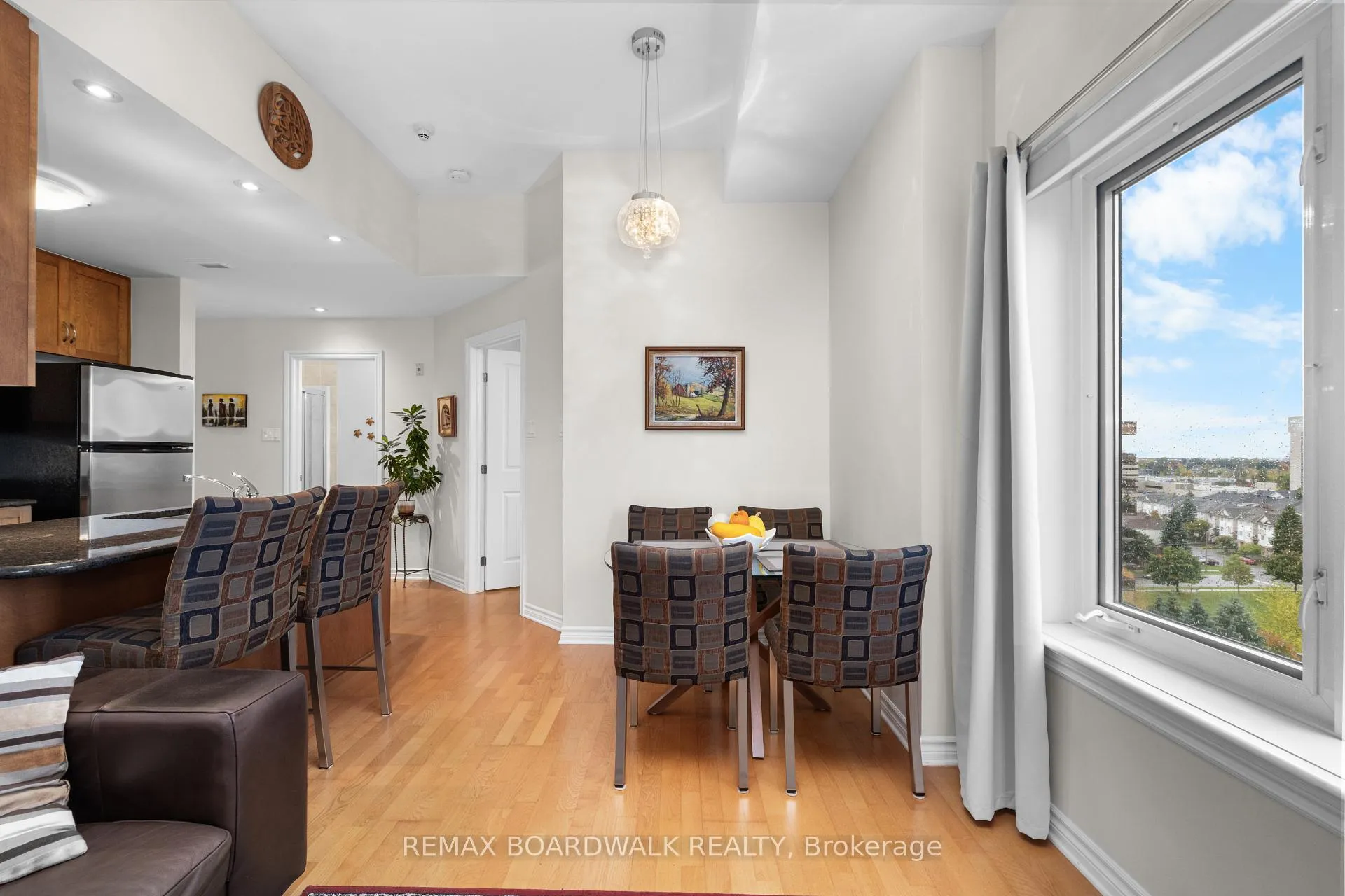 Photo 13 of Unit 1004, 314 Central Park Drive, Ottawa, Central Park — HOMEH