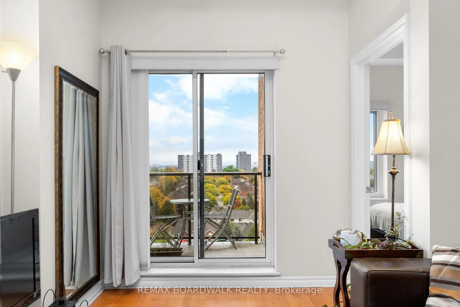 Photo 16 of Unit 1004, 314 Central Park Drive, Ottawa, Central Park — HOMEH