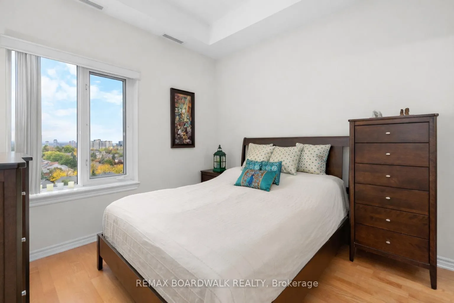 Photo 19 of Unit 1004, 314 Central Park Drive, Ottawa, Central Park — HOMEH