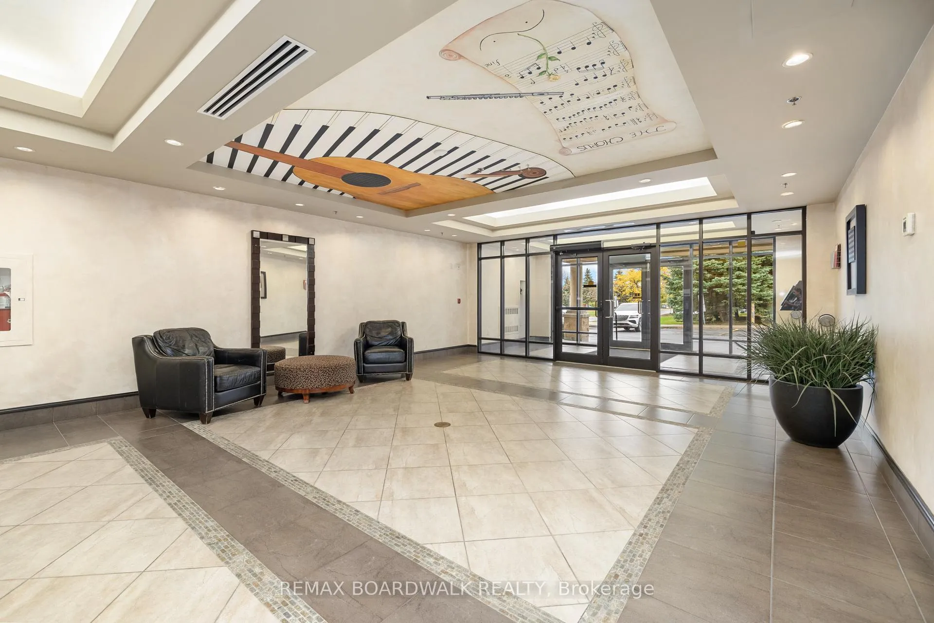 Photo 30 of Unit 1004, 314 Central Park Drive, Ottawa, Central Park — HOMEH