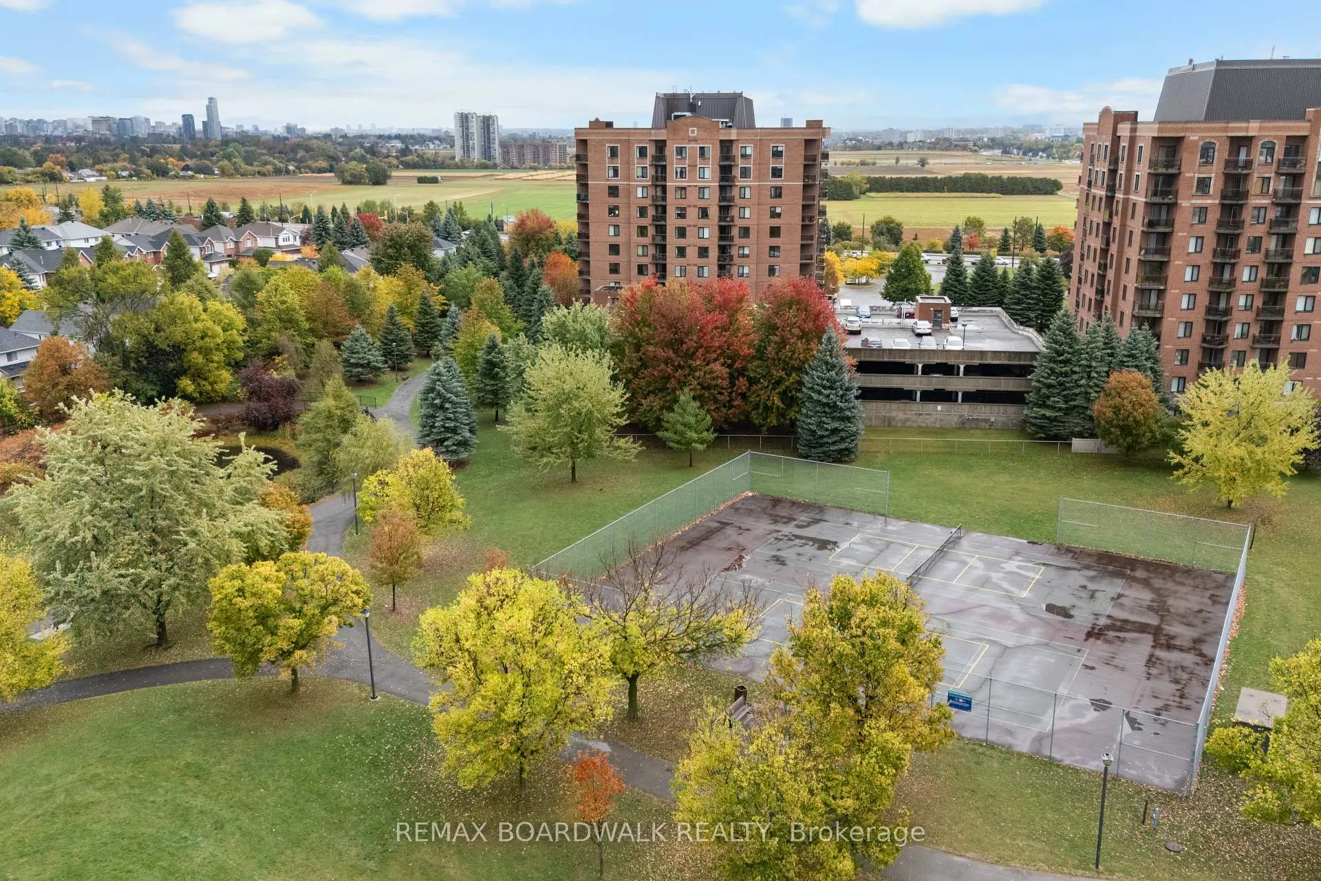 Photo 36 of Unit 1004, 314 Central Park Drive, Ottawa, Central Park — HOMEH