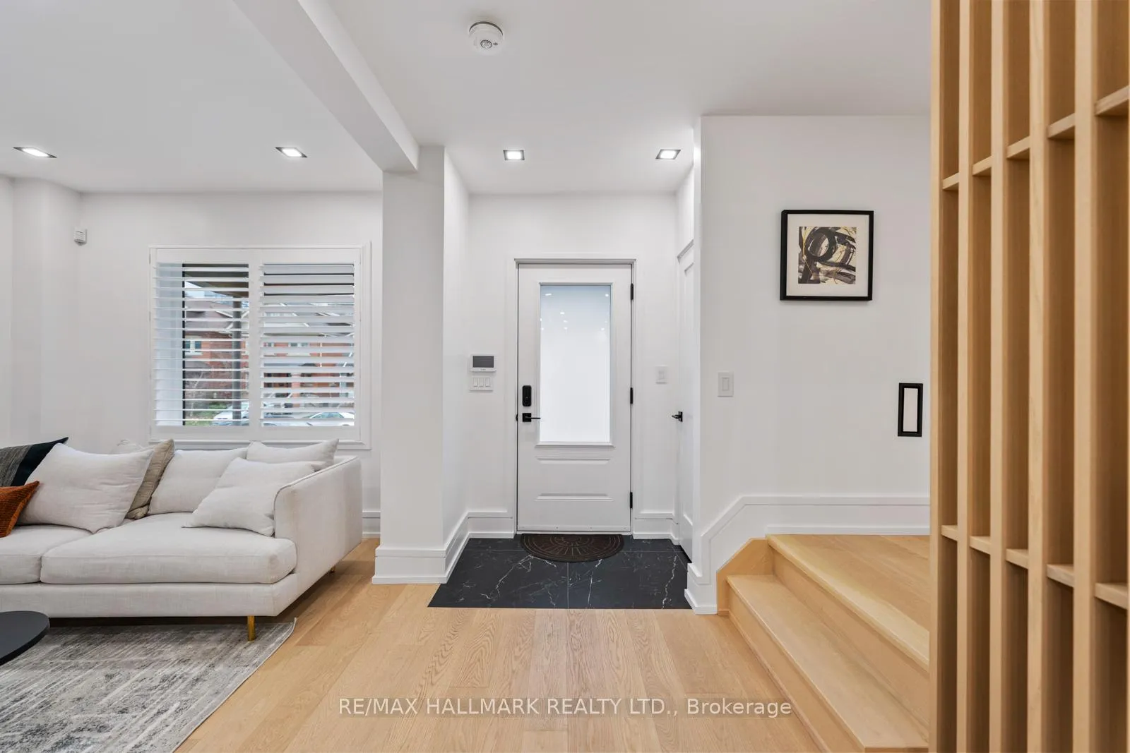 Photo 2 of 86 Albertus Avenue, Toronto, Lawrence Park South — HOMEH