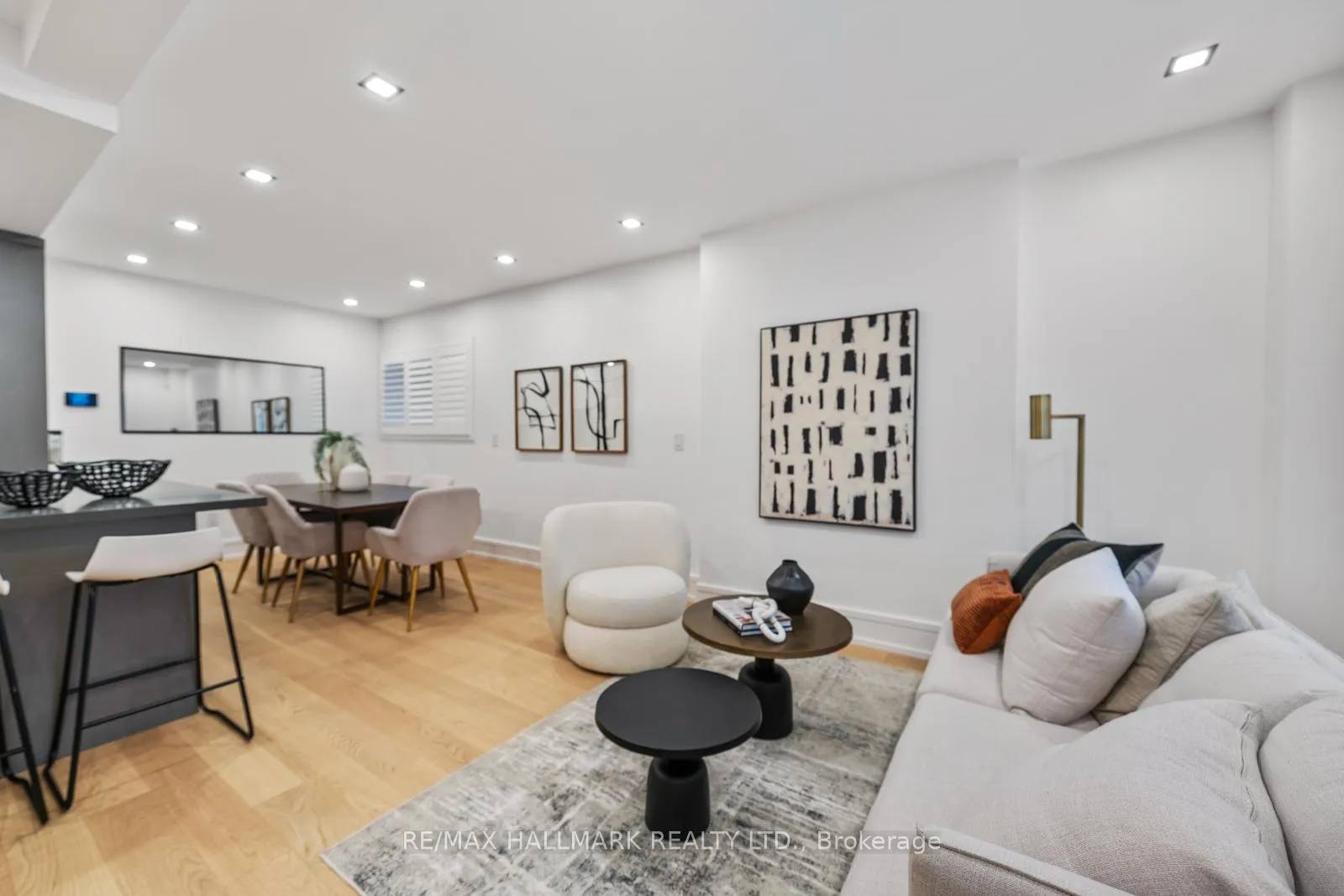 Photo 4 of 86 Albertus Avenue, Toronto, Lawrence Park South — HOMEH