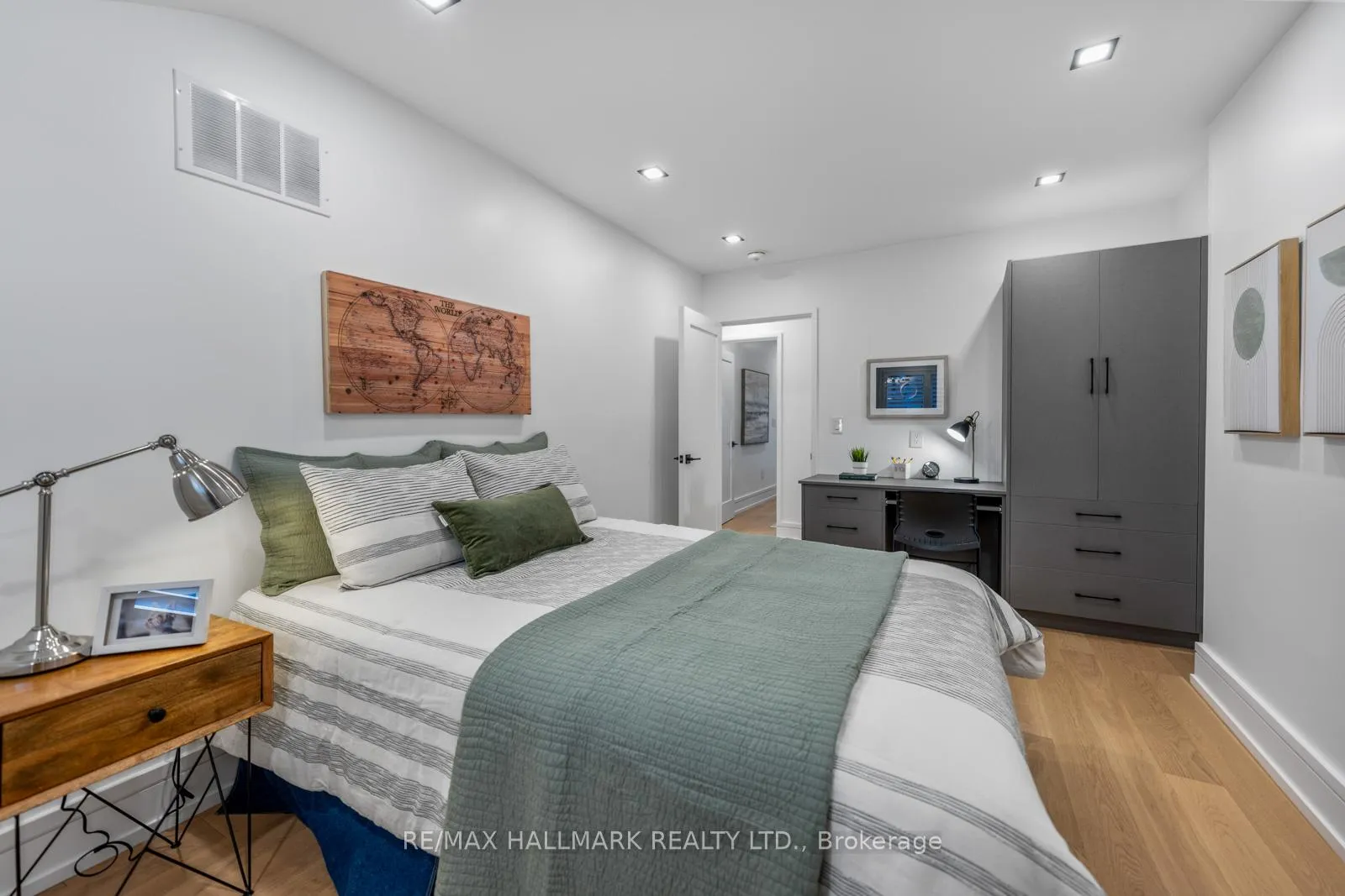 Photo 28 of 86 Albertus Avenue, Toronto, Lawrence Park South — HOMEH