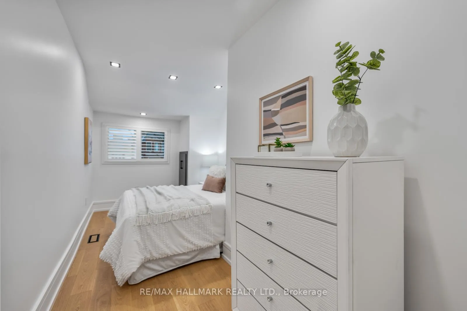 Photo 29 of 86 Albertus Avenue, Toronto, Lawrence Park South — HOMEH