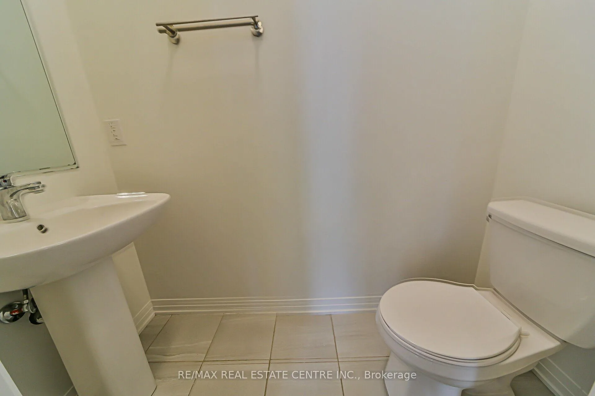 Photo 19 of Unit 902, 585 Colborne Street E, Brantford — HOMEH