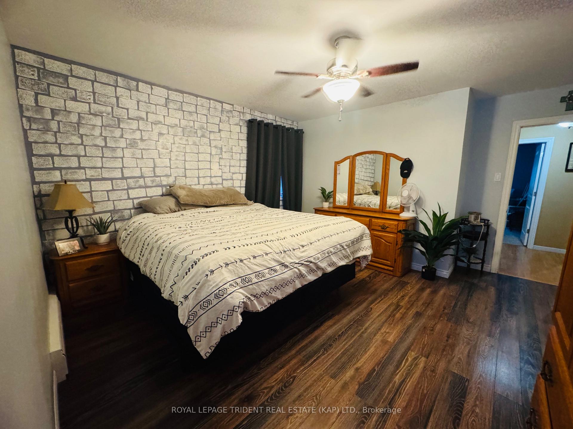 Photo 8 of 14 Ottawa Street, Kapuskasing — HOMEH