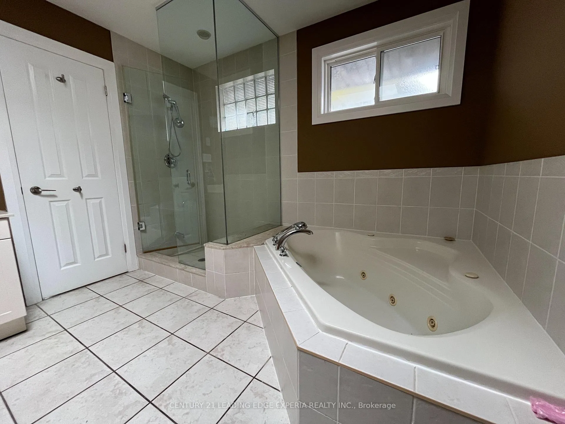 Photo 16 of 5 Southdale Drive, Markham, Bullock — HOMEH