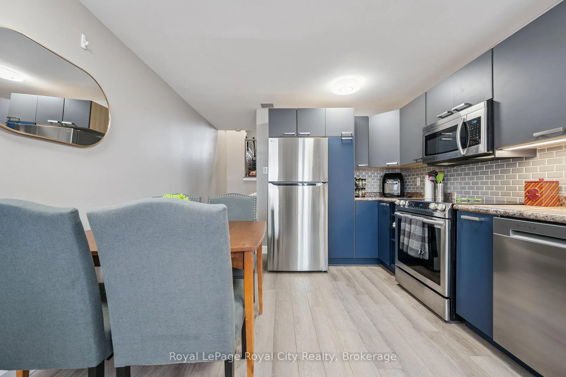 Photo 7 of Unit 8, 86 Burns Drive, Guelph, Riverside Park — HOMEH
