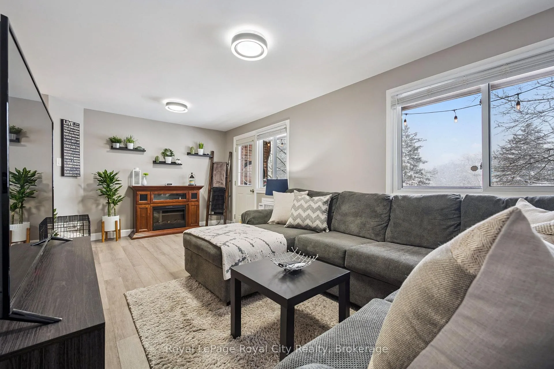 Photo 17 of Unit 8, 86 Burns Drive, Guelph, Riverside Park — HOMEH