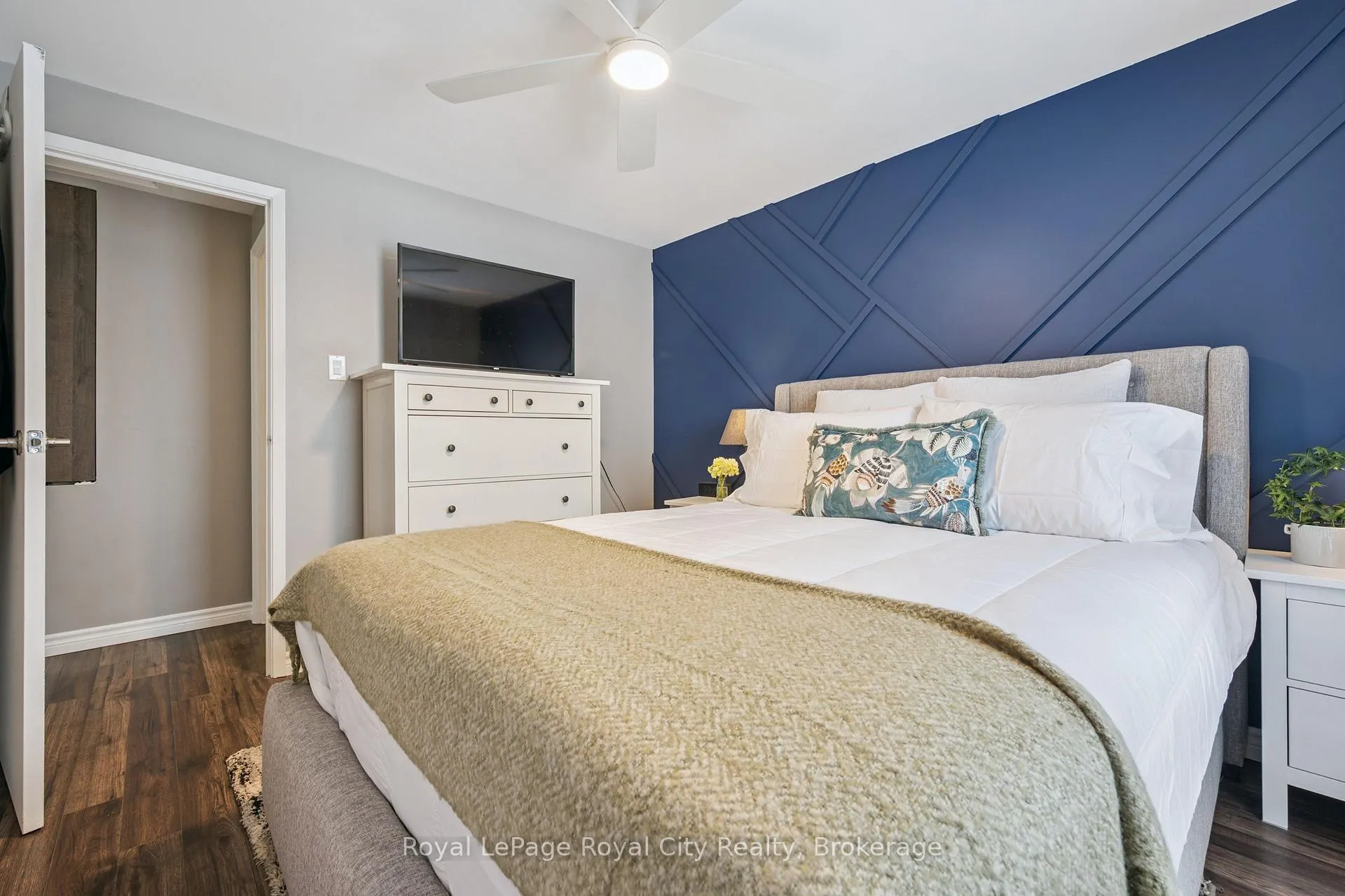 Photo 20 of Unit 8, 86 Burns Drive, Guelph, Riverside Park — HOMEH
