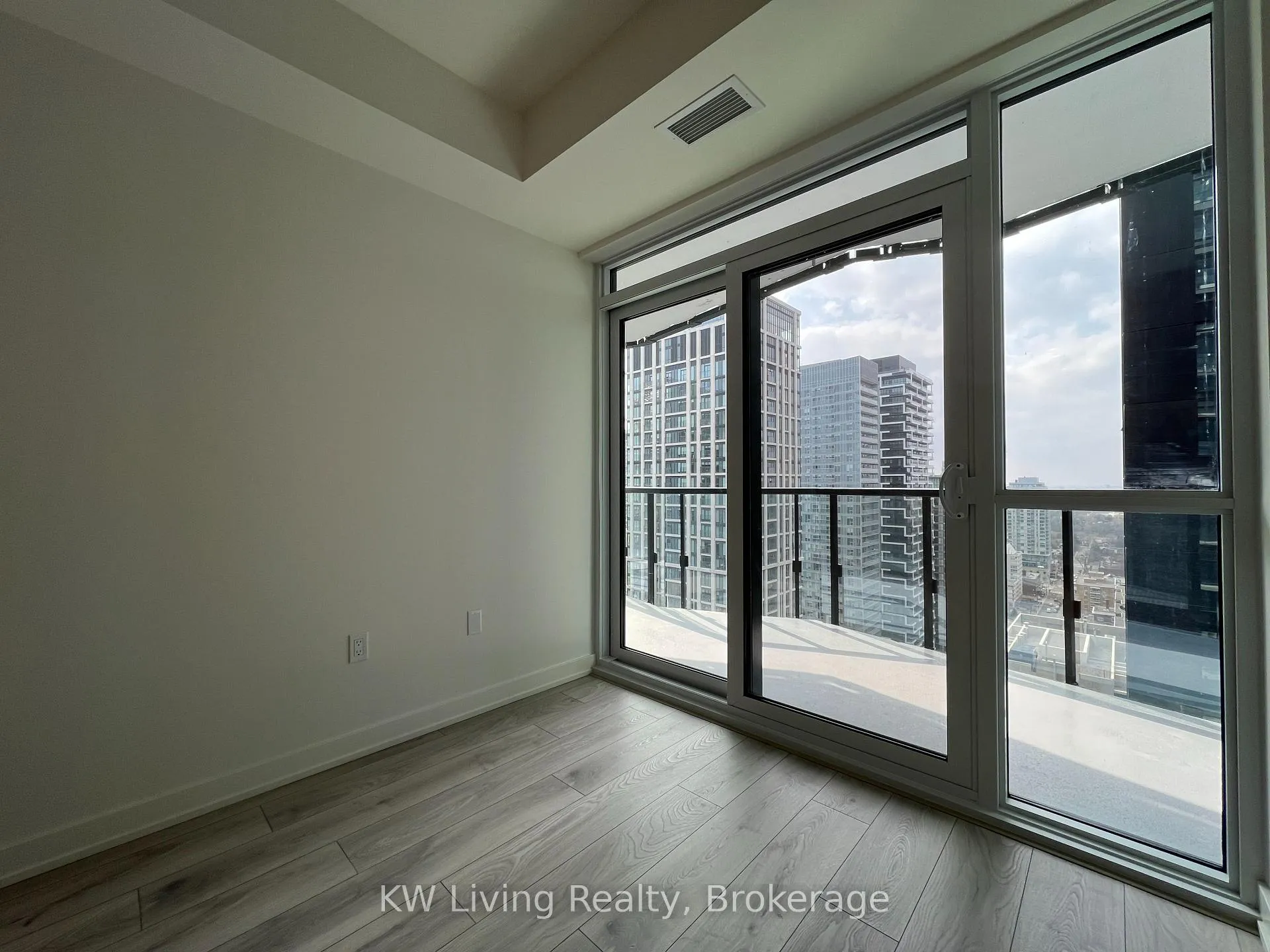 Photo 15 of Unit 2903, 110 Broadway Avenue, Toronto, Mount Pleasant West — HOMEH
