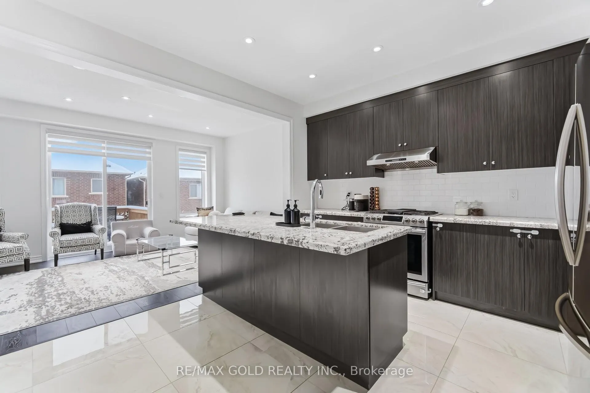 Photo 3 of 8 Estelle Gate, Brampton, Bram East — HOMEH