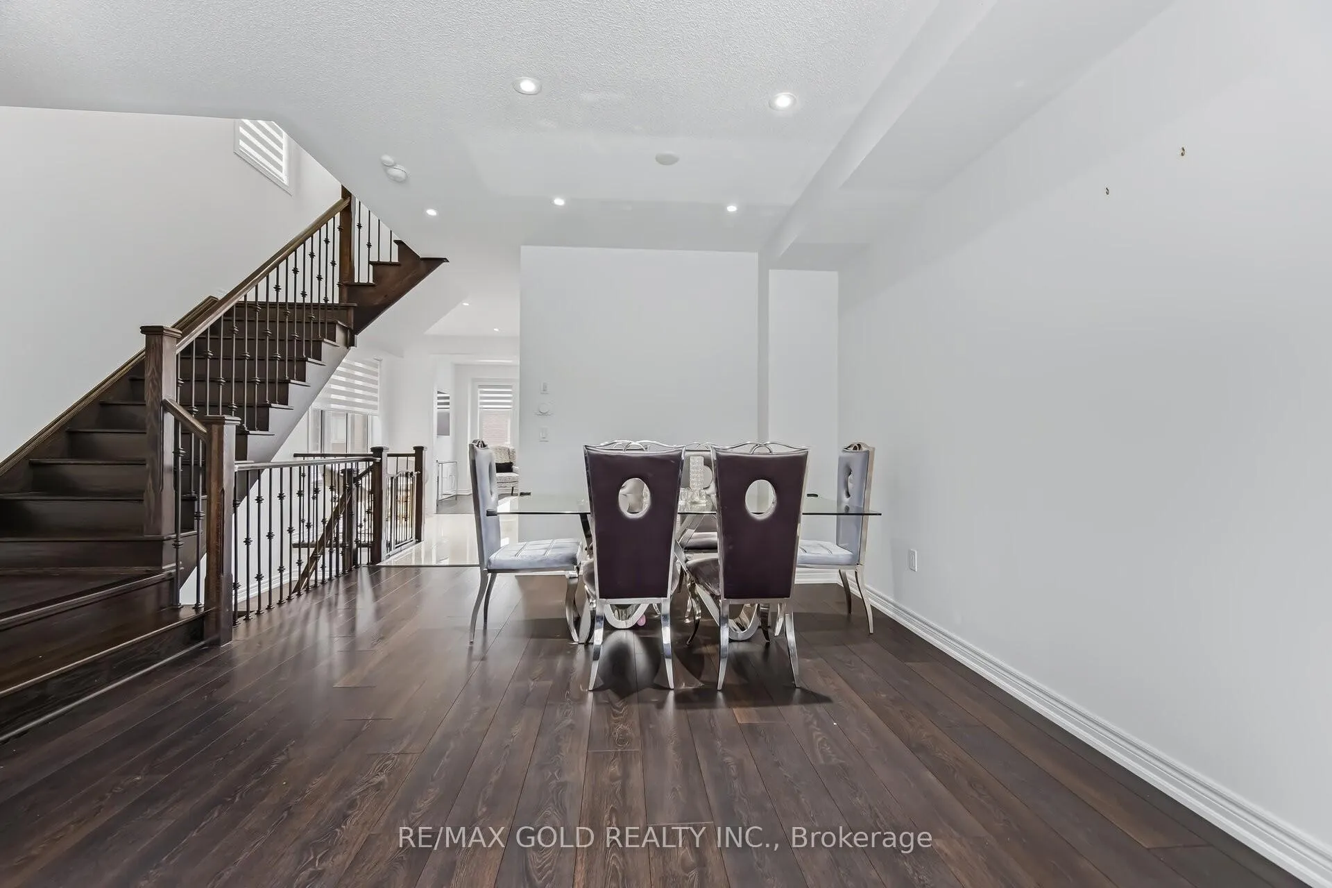 Photo 10 of 8 Estelle Gate, Brampton, Bram East — HOMEH