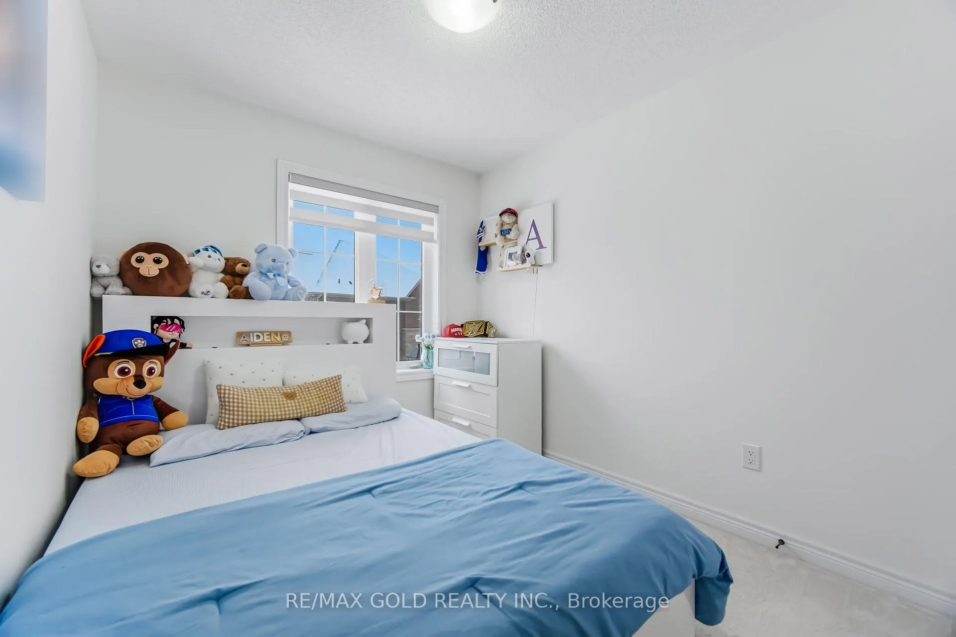Photo 17 of 8 Estelle Gate, Brampton, Bram East — HOMEH