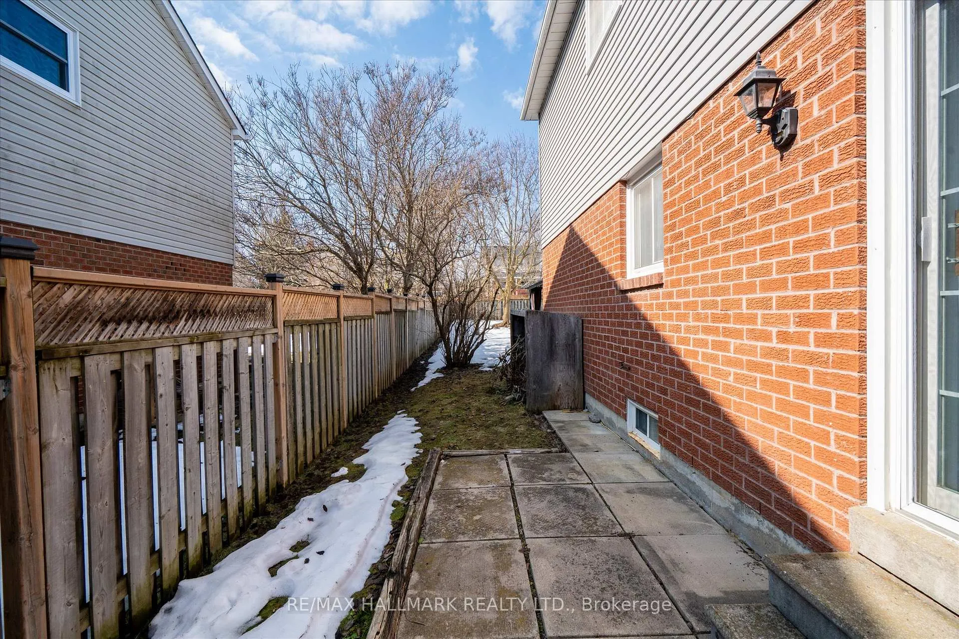 Photo 33 of 12 Ladyburn Drive, Georgina, Keswick North — HOMEH