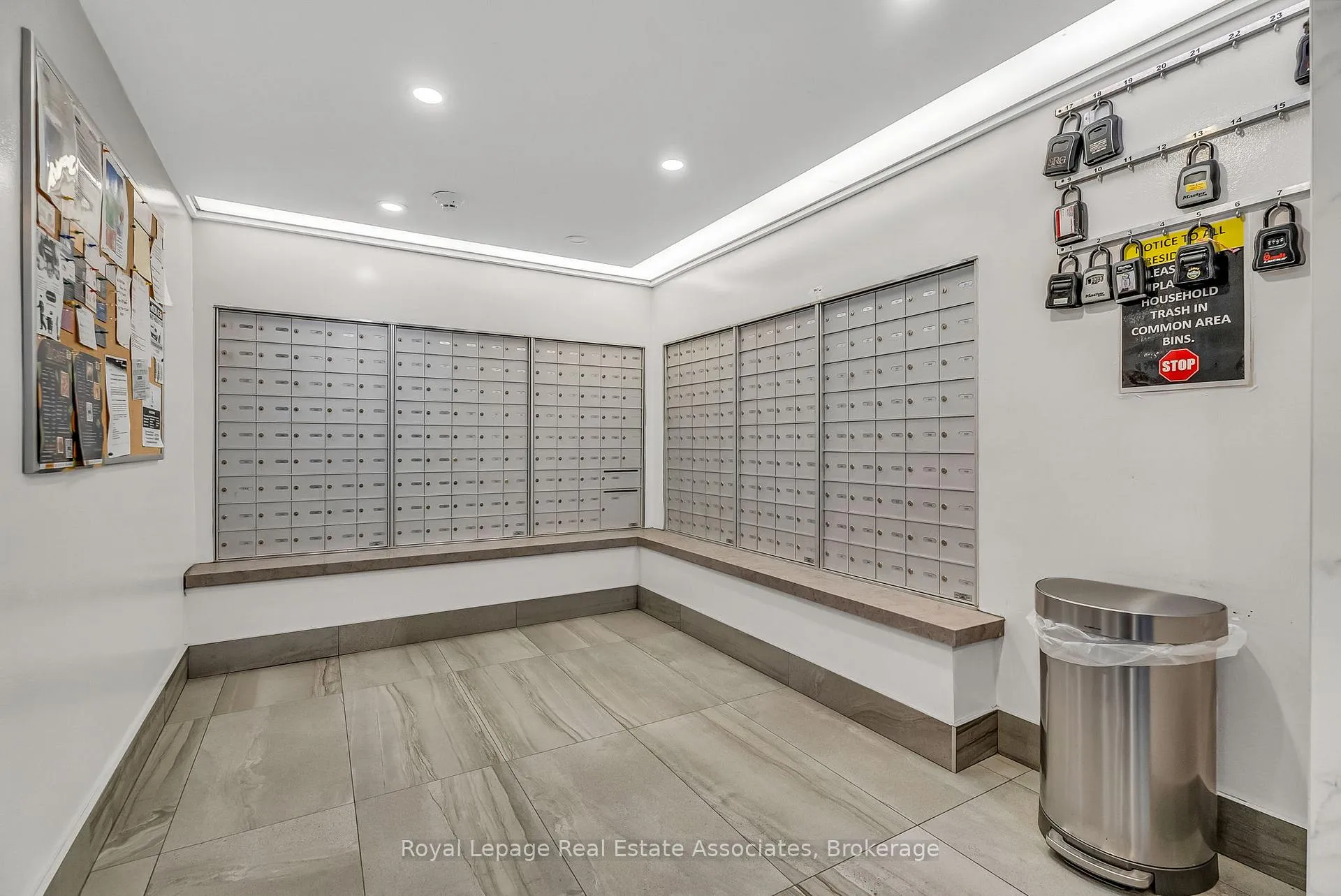 Photo 4 of Unit 1907, 234 Albion Road, Etobicoke, Elms-Old Rexdale — HOMEH