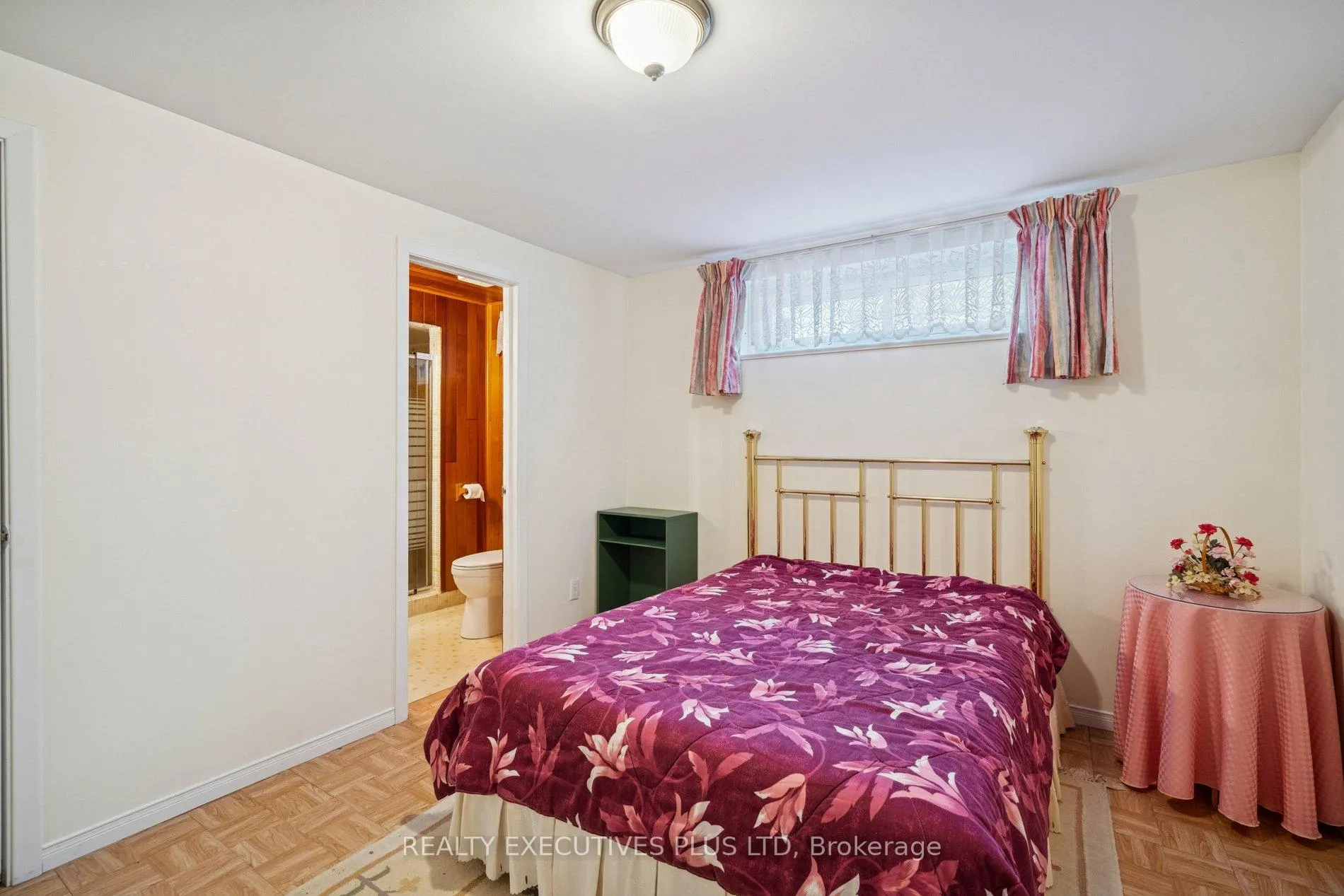 Photo 22 of 43 Marlebon Road, Etobicoke, West Humber-Clairville — HOMEH