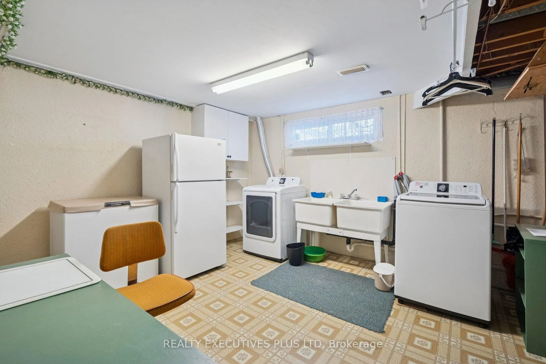 Photo 24 of 43 Marlebon Road, Etobicoke, West Humber-Clairville — HOMEH
