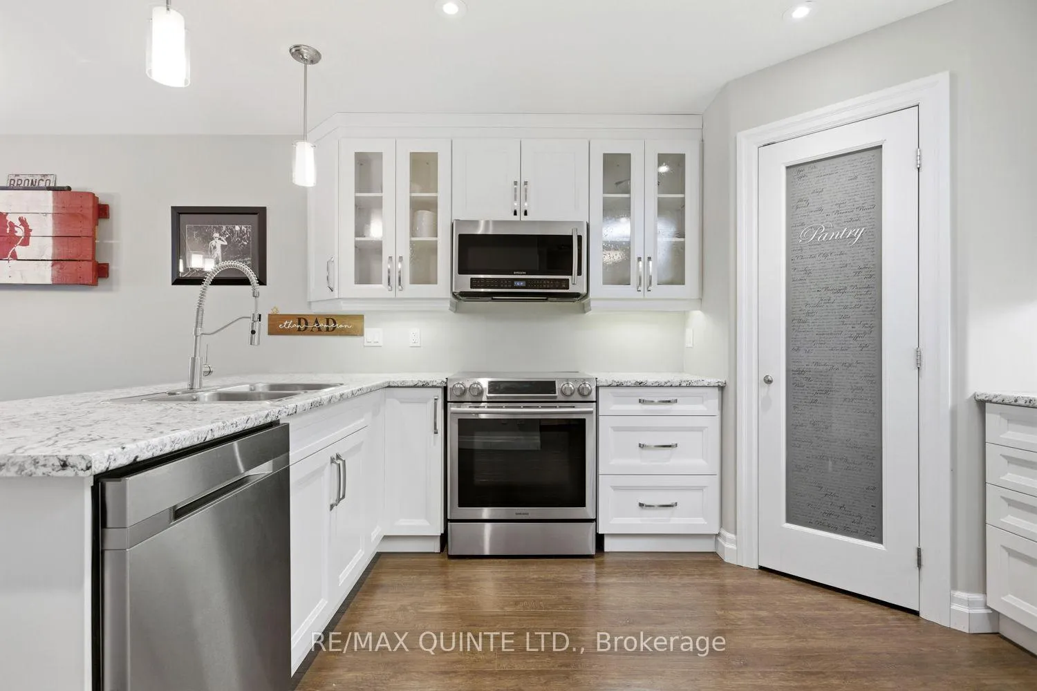 Photo 4 of 71 Aspen Drive, Quinte West, Murray Ward — HOMEH